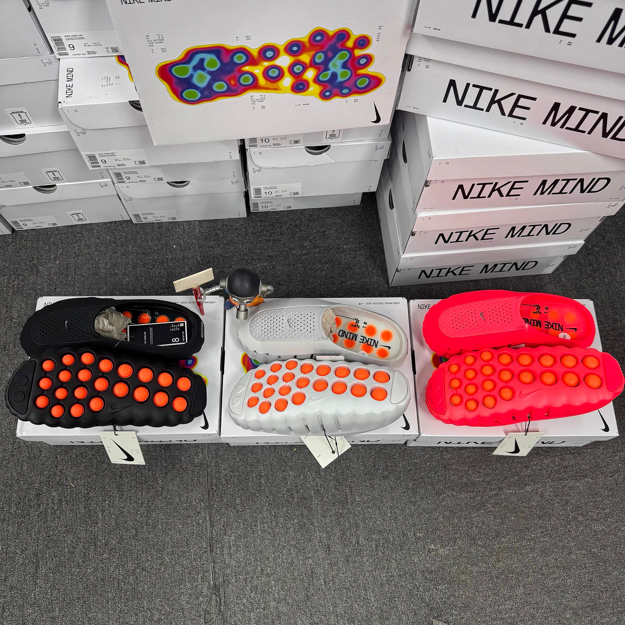 2026 Hot Selling Mind 001 Men's and Women's Pre-Game Comfortable and Soft Closed-Toe Recovery Slippers HQ4307-001