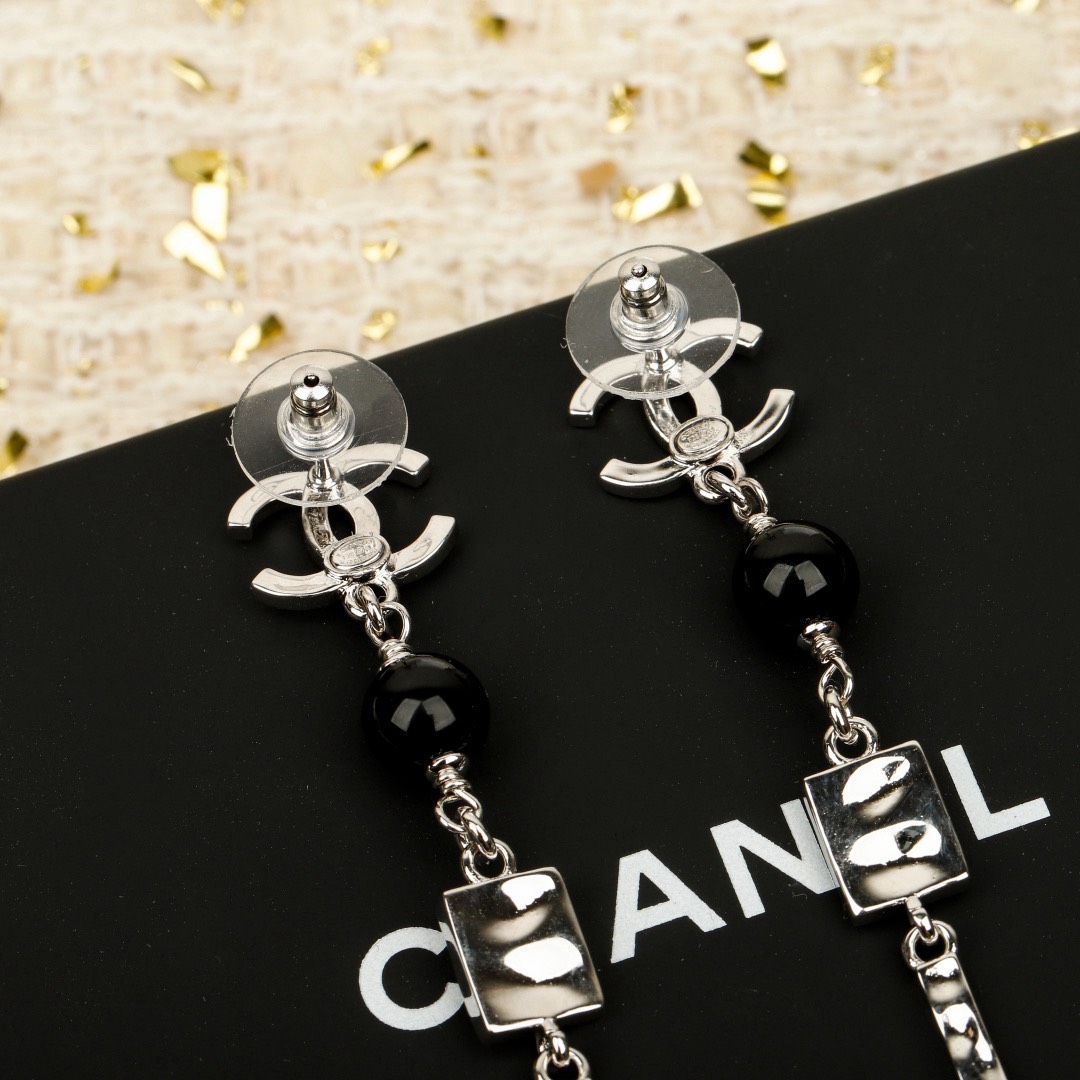 [TOP] CHANEL Earrings - Silver