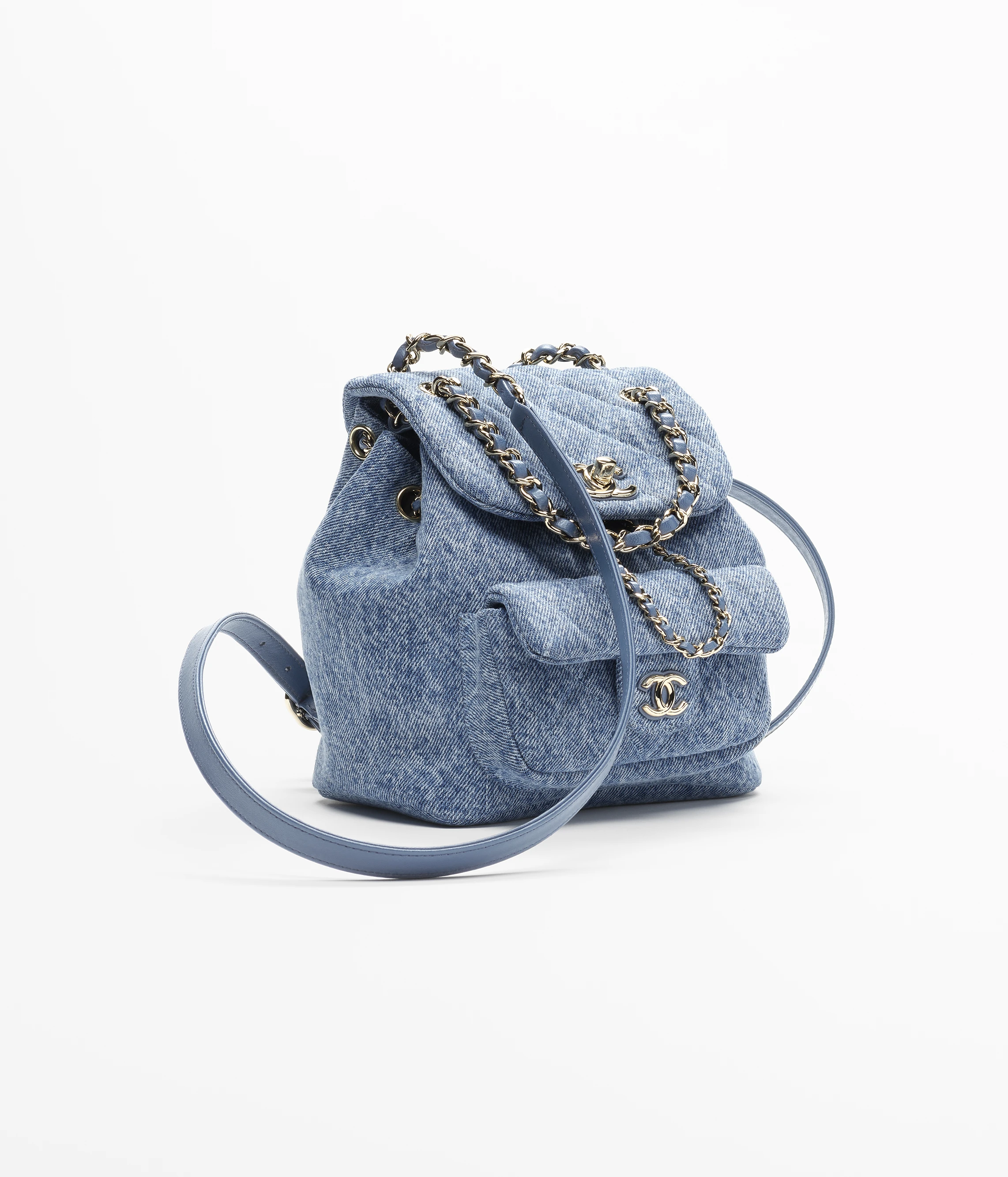 Chanel blue Bag CHANEL Small Backpack Washed Denim Gold-tone Metal Blue #395081 View 2 | Nigo Office