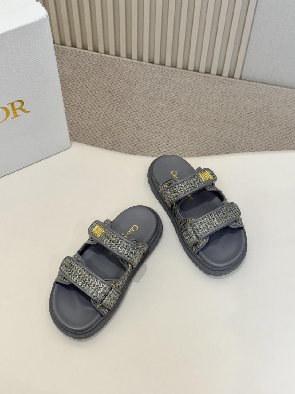 [TOP] Christian Dior Sandals - Grey