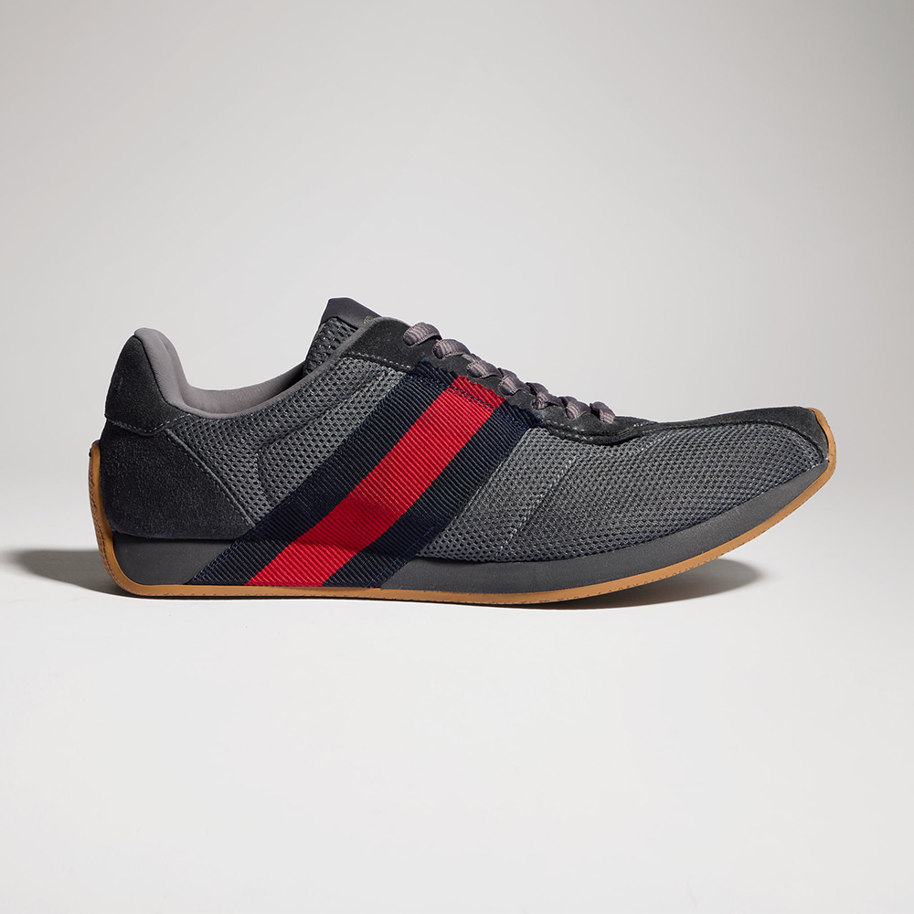 Gucci grey Shoes GUCCI Gucci Tempo Sneaker in Dark Grey Mesh and Suede #395421 View 2 | Nigo Office