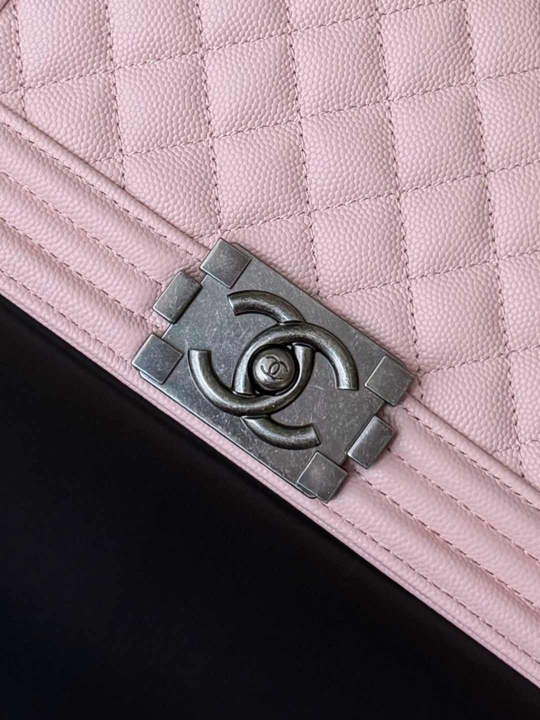 [TOP] CHANEL Le Boy Bag 25cm -