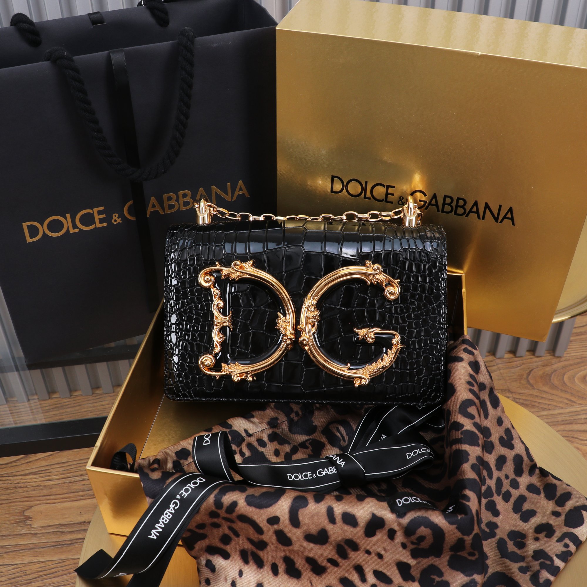 [TOP] Dolce & Gabbana D&G Girls Bag Crocodile-patterned Cowhide 21x5x13.5 cm - Black - 711 Luxury