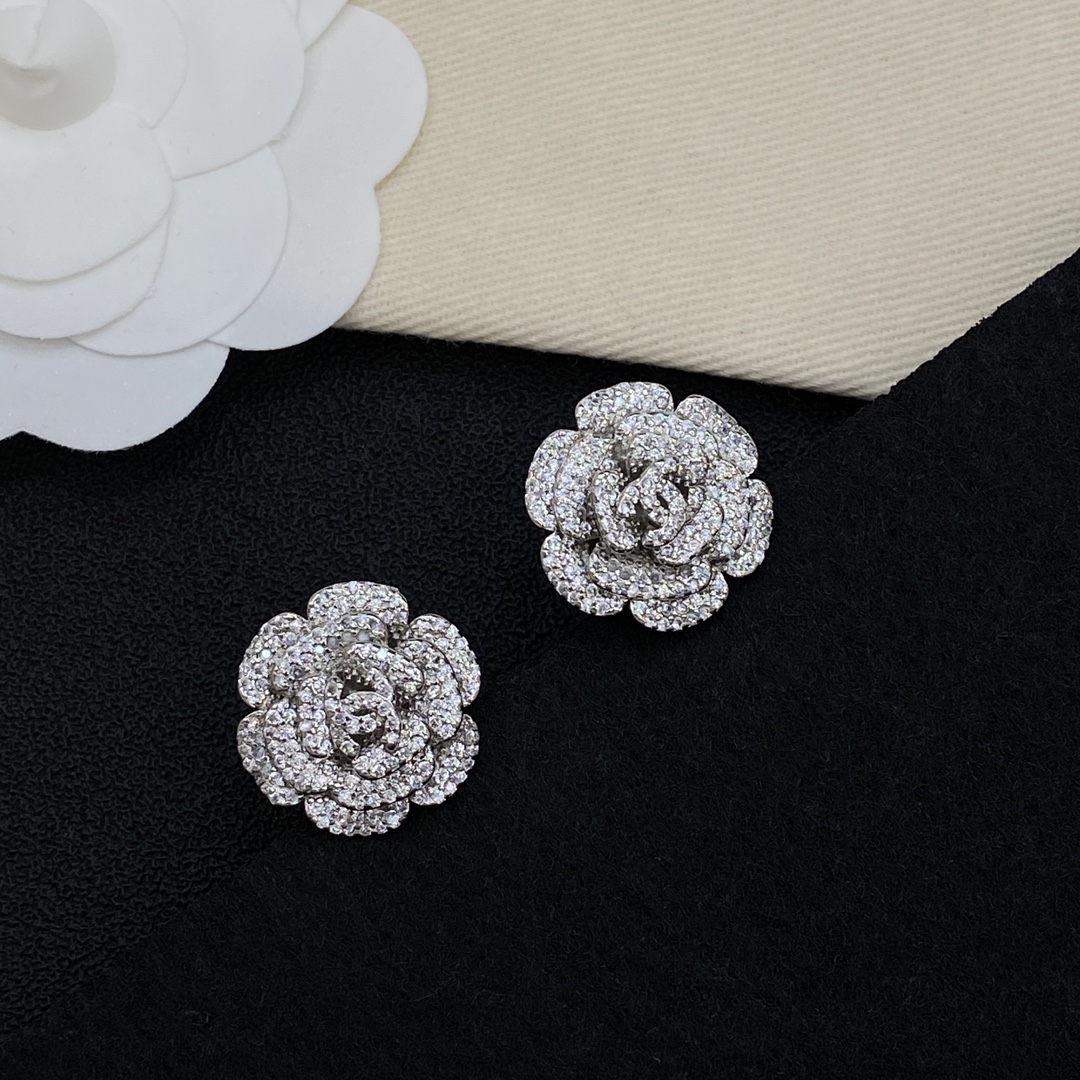 [TOP] CHANEL CC Earrings - 2 Colors