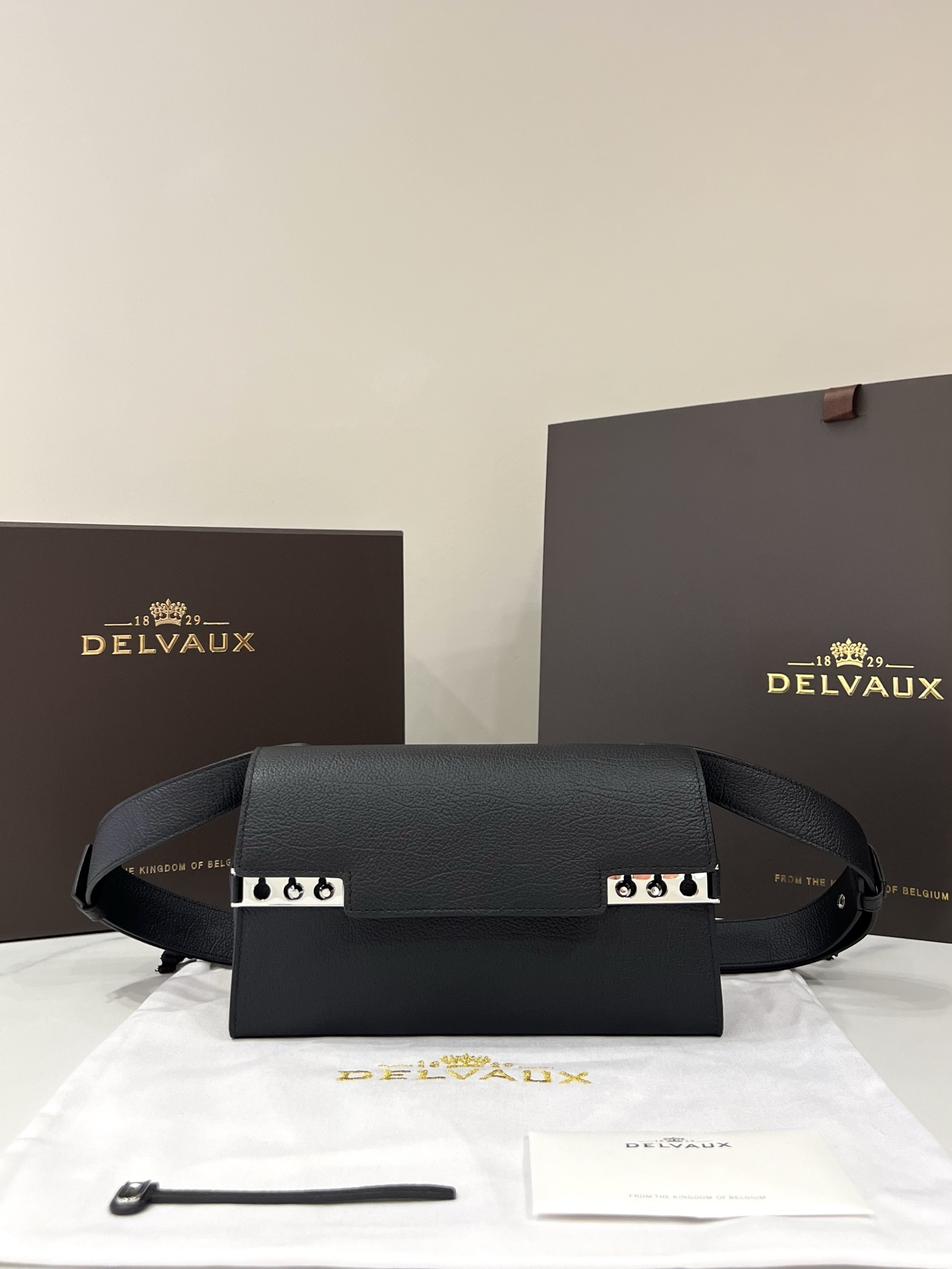 [TOP] Delvaux Temte City Bag Cowhide 23x6x13cm - Black - 711 Luxury