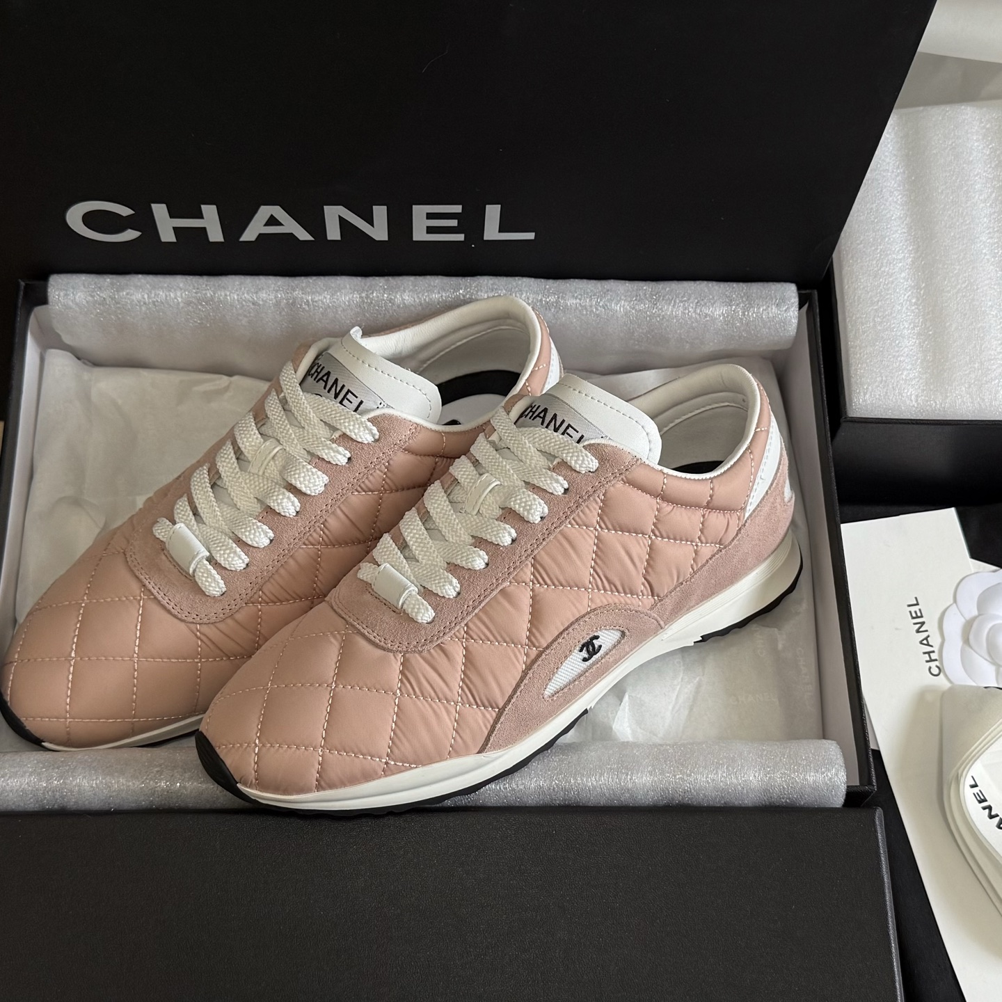 [TOP] CHANEL Sneakers - Pink - 711 Luxury