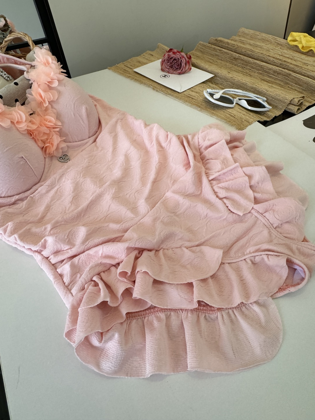 [TOP] CHANEL One-Piece Swimsuit - Pink