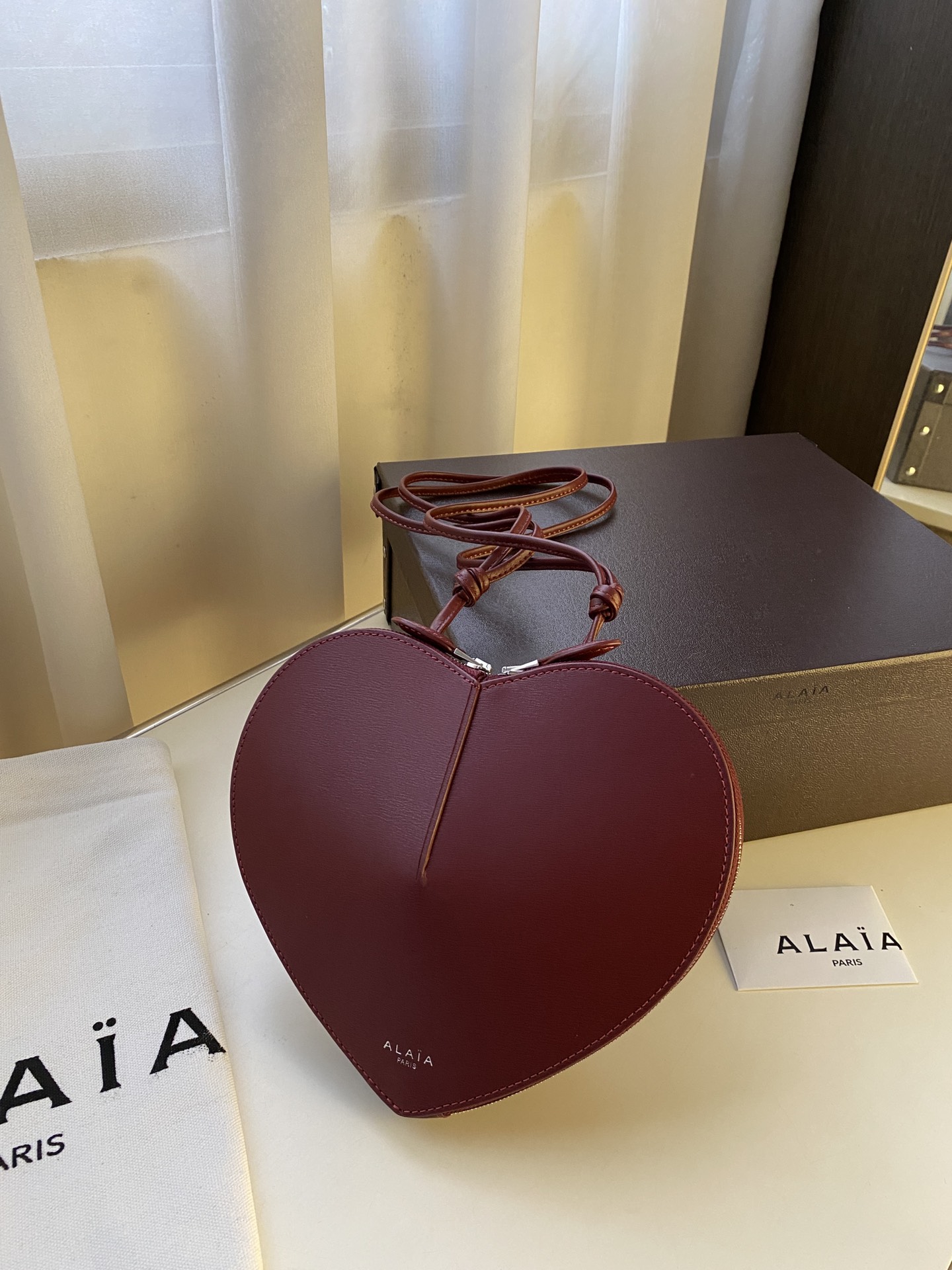 [TOP] ALAIA Le Coeur Bag 21-17-5 CM - Dark Red - 711 Luxury