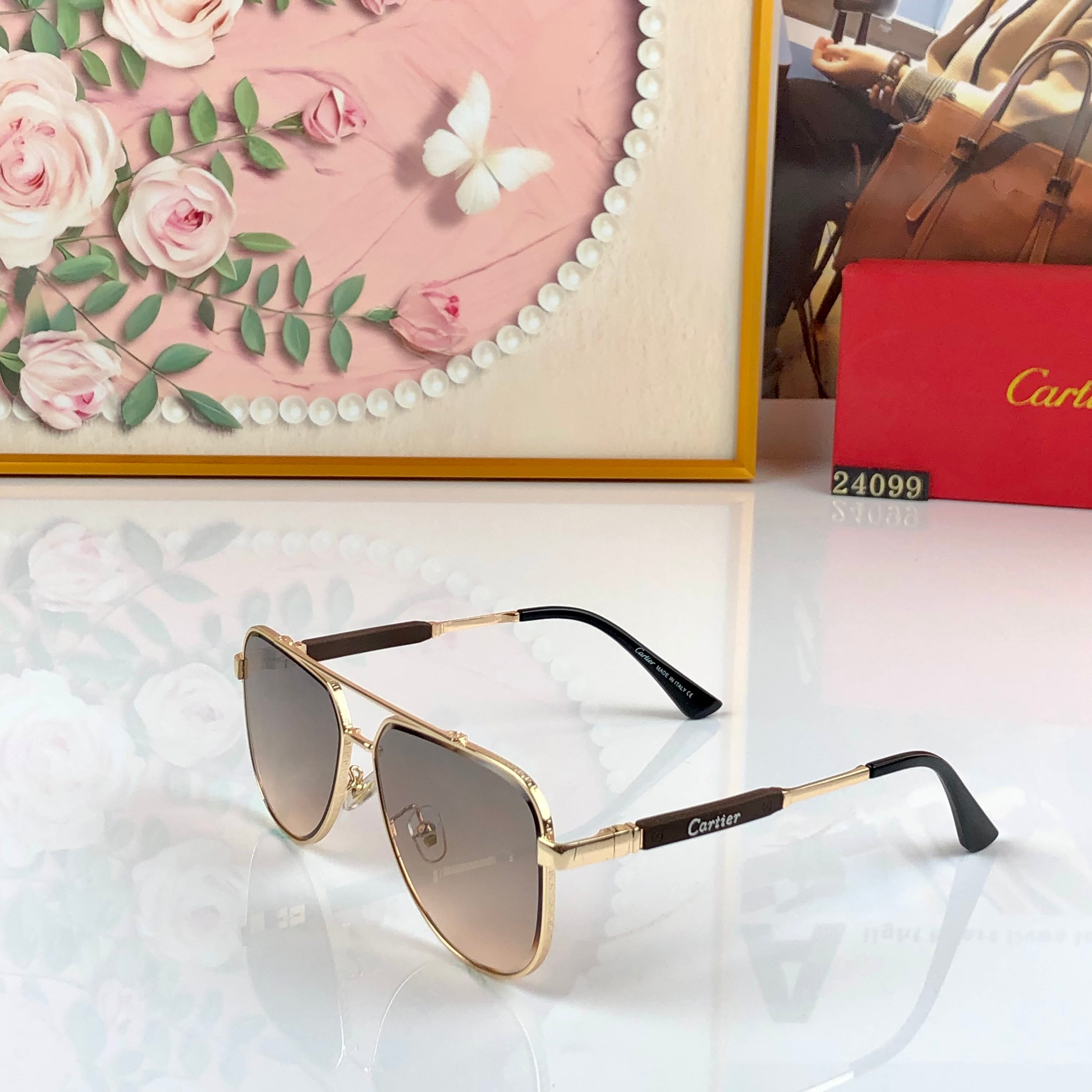 [TOP] Cartier Sunglasses - Gold - 711 Luxury