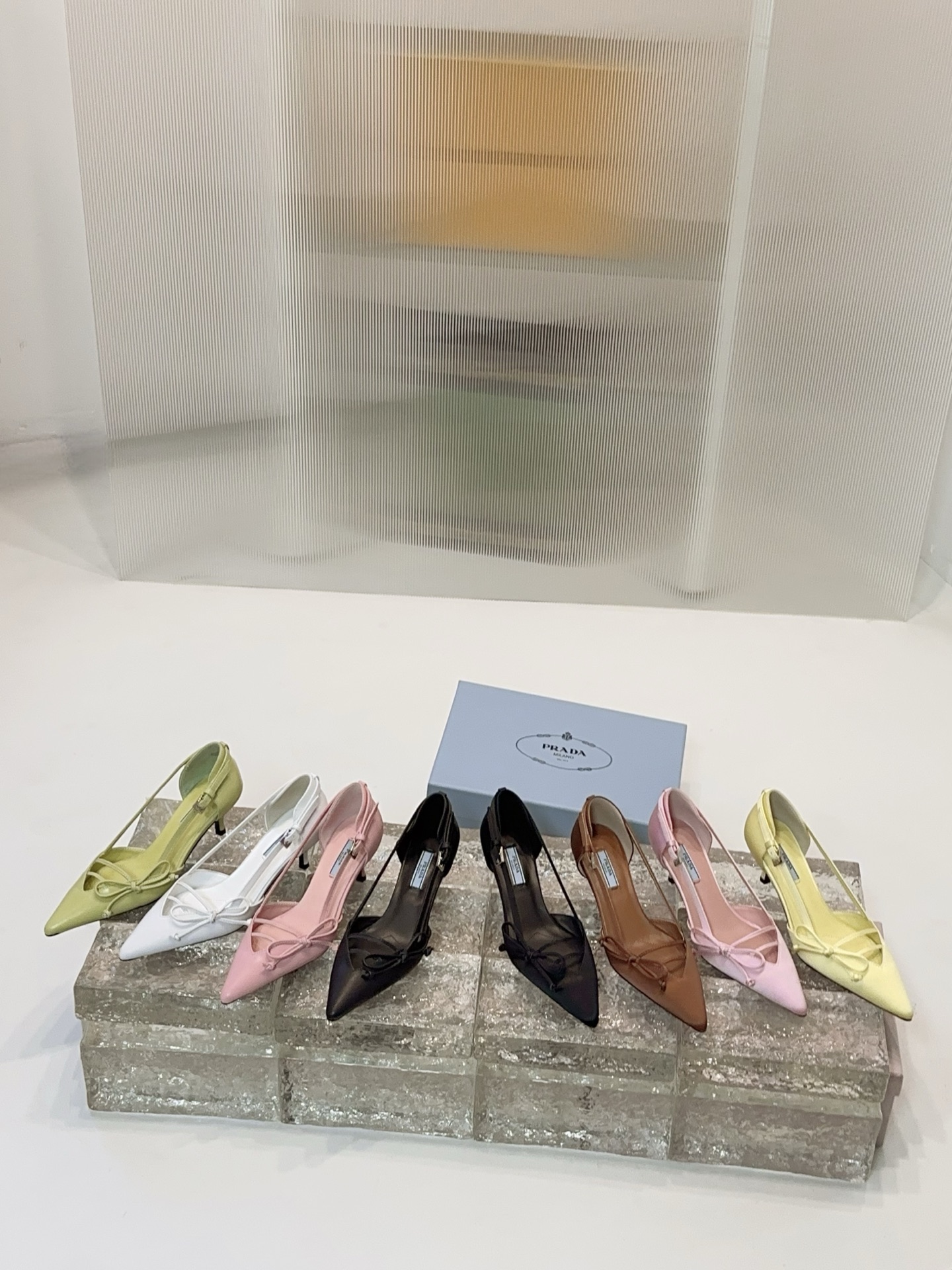 [TOP] PRADA Low Heel Pumps - 8 Color