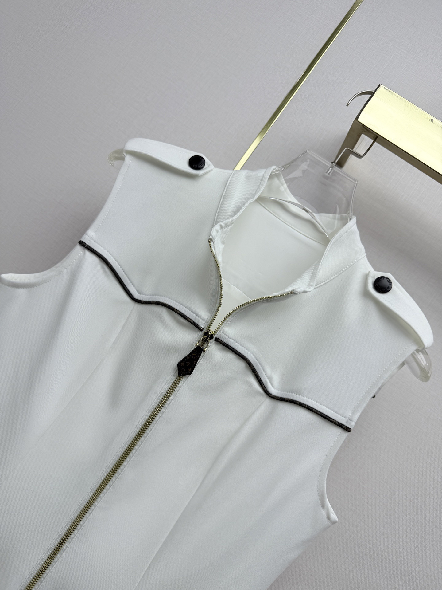 [TOP] Louis Vuitton LV Sleeveless Dress - White