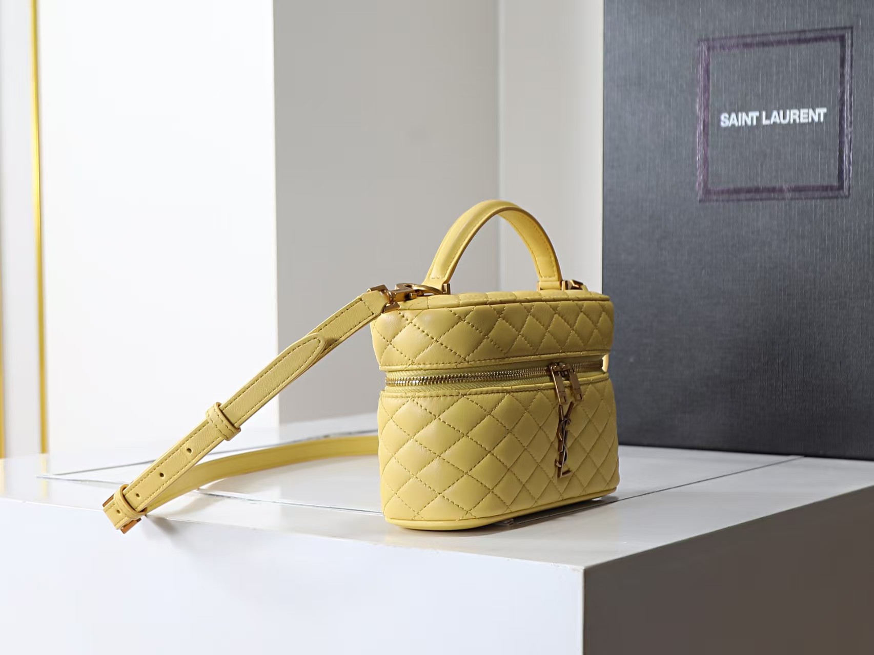 [TOP] Yves Saint Laurent YSL Gaby Mini Makeup Bag 18x11x6.5cm - Yellow&GWH - 711 Luxury