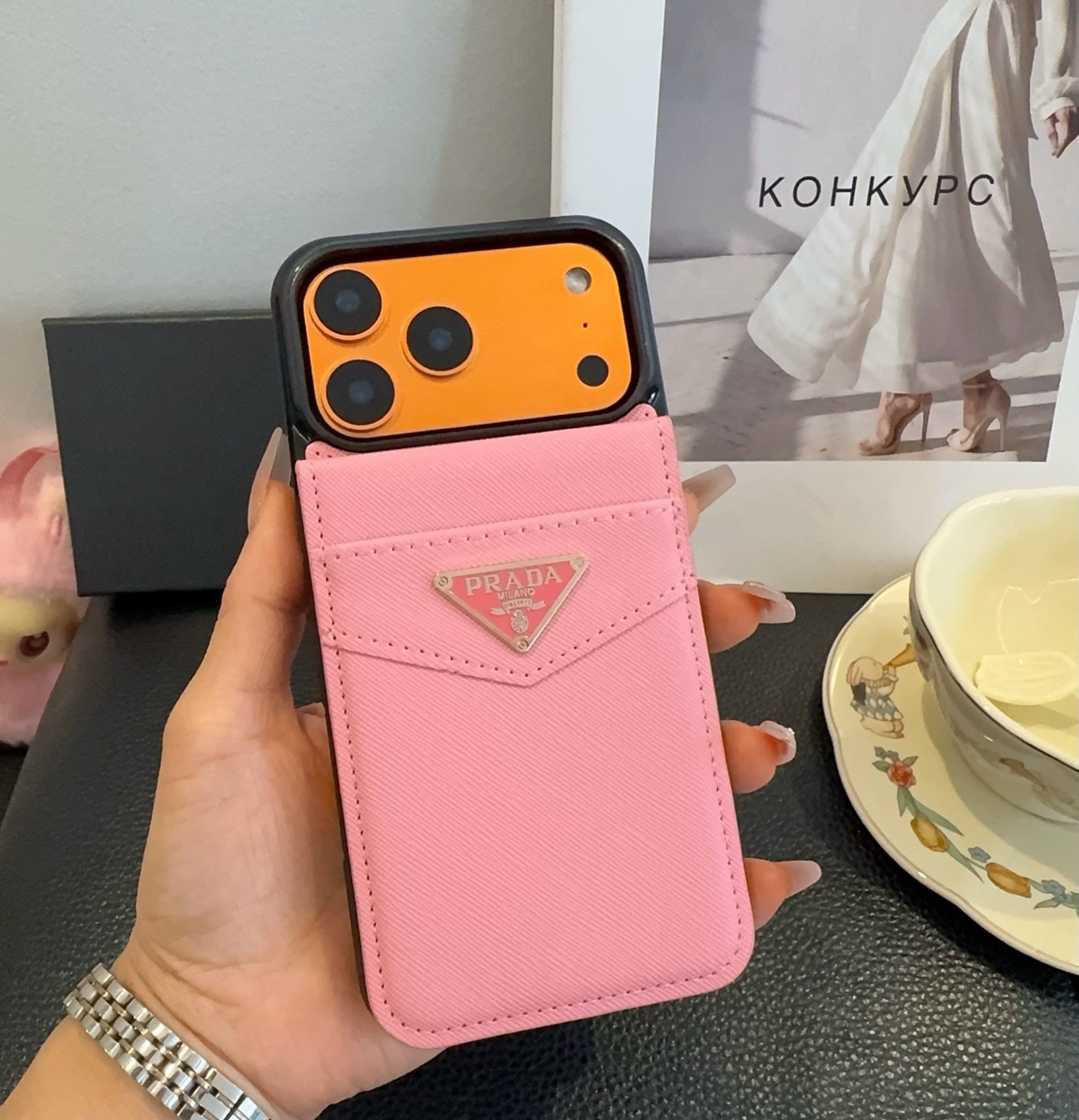 [TOP]Prada Phone Case - Pink - 711 Luxury
