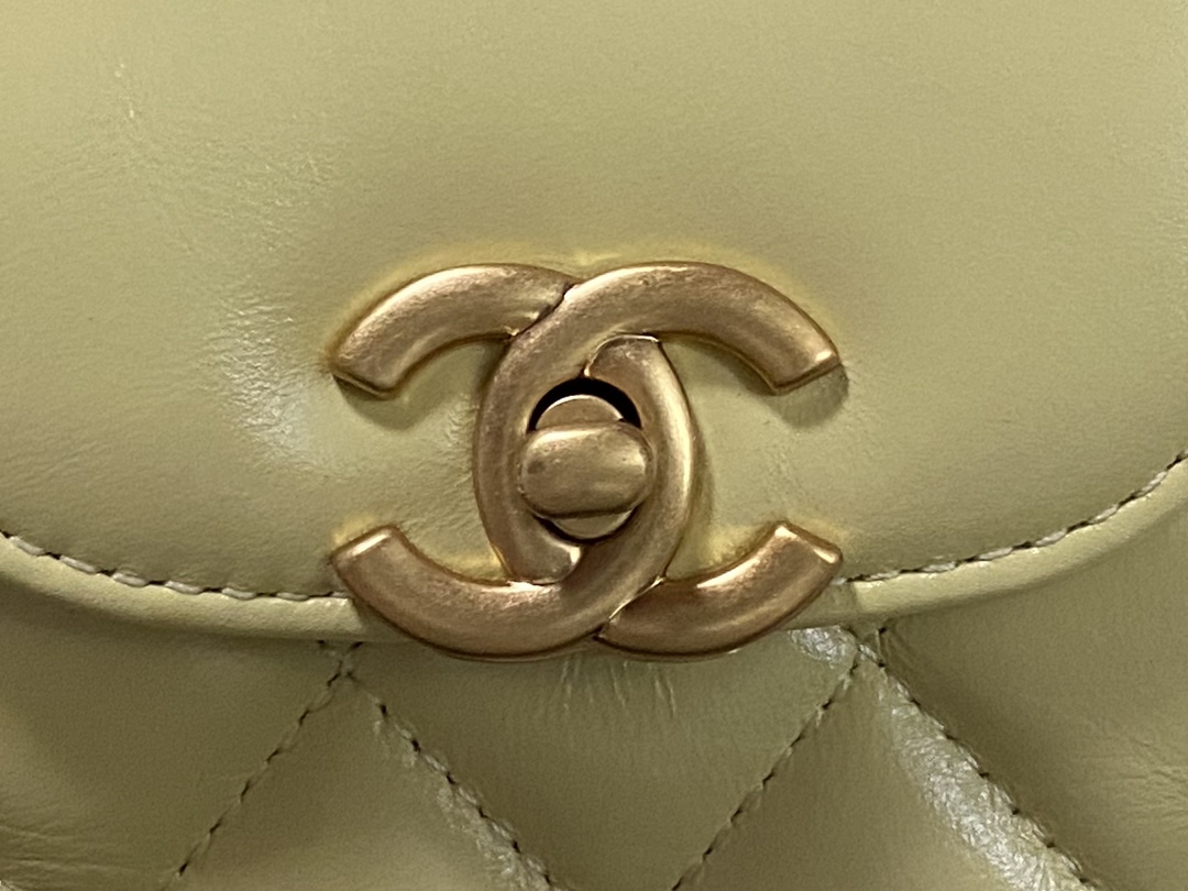 [TOP] CHANEL Kelly Chain Bag 13x19x7 cm - Yellow