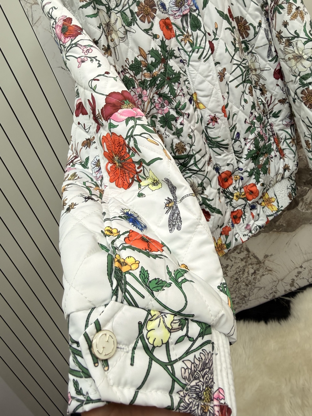 [TOP] GUCCI Floral Cotton-Padded Jacket - White