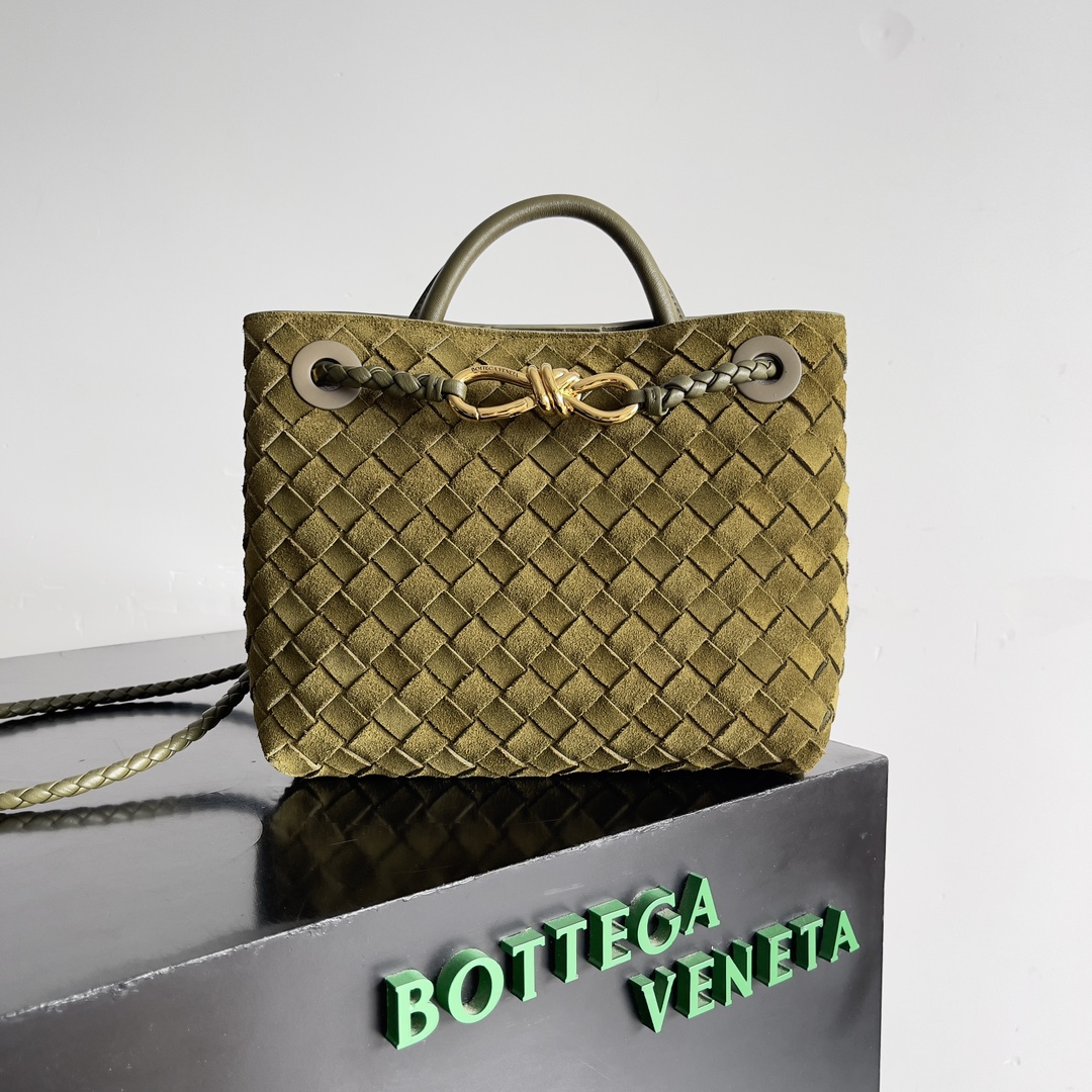 [TOP] Bottega Veneta BV Andiamo Bag Lambskin 25x22x10.5cm - Green - 711 Luxury