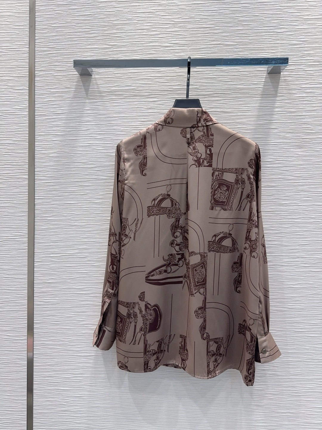 [TOP] HERMES Suit - Brown