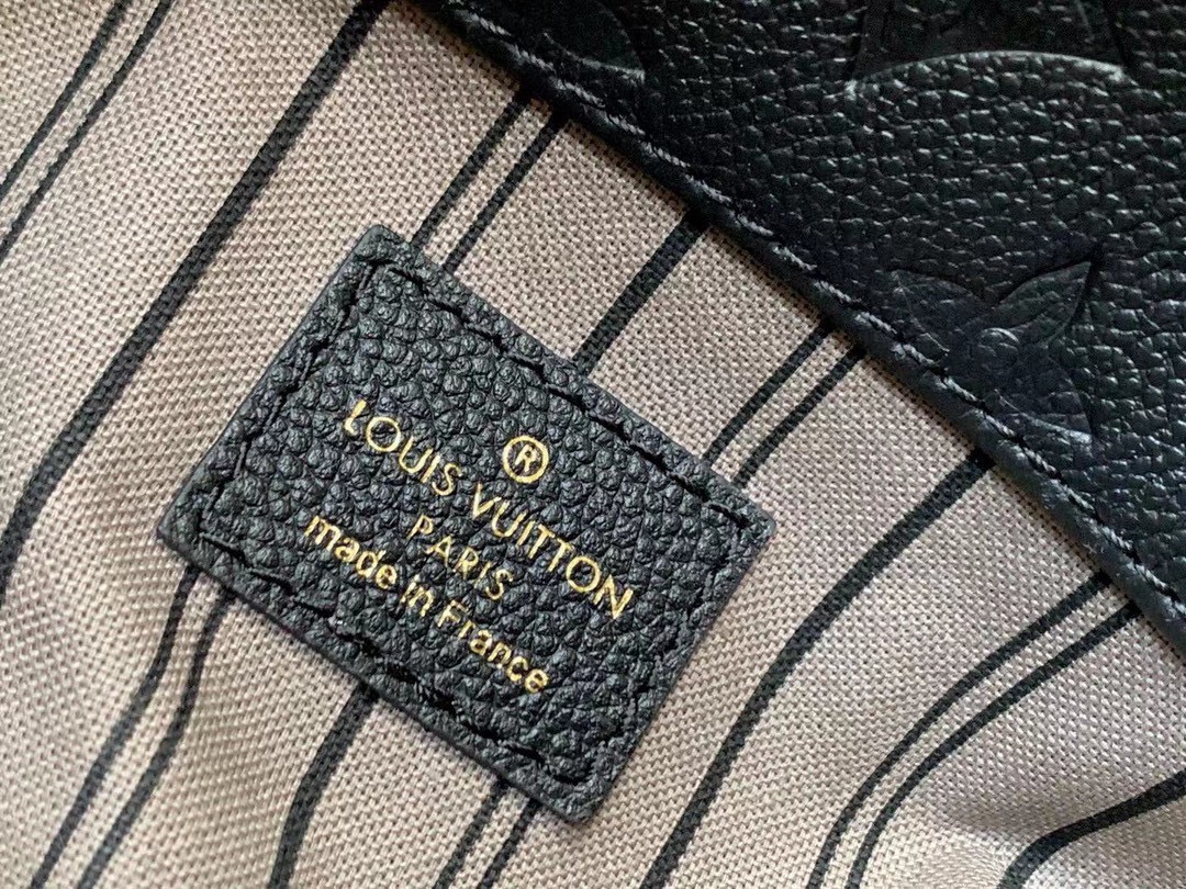 [TOP] Louis Vuitton LV Monogram Empreinte Noir Artsy MM 41 x 32 x 22 cm - Black - 711 Luxury
