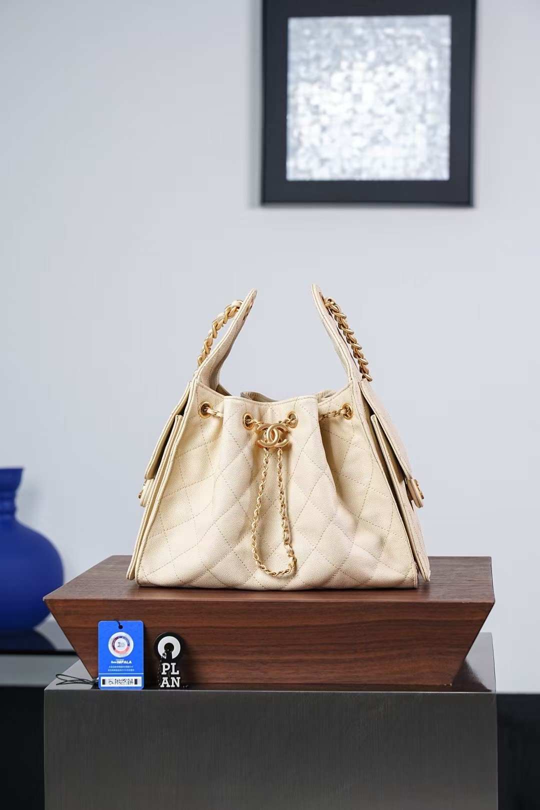 [TOP] CHANEL 25 Hobo Shopping Bag 30x26x14cm - Light Apricot - 711 Luxury