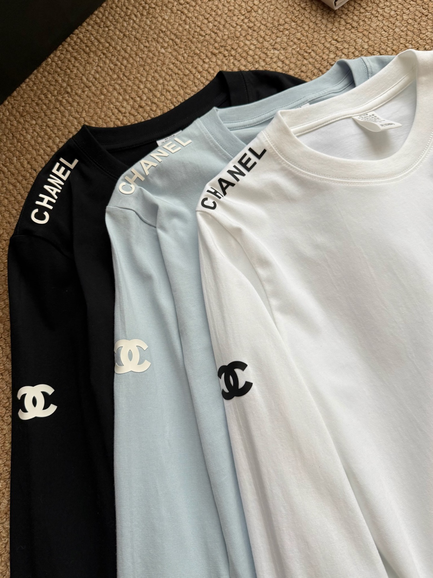 [TOP] CHANEL Long-Sleeve T-Shirt - 3 Color