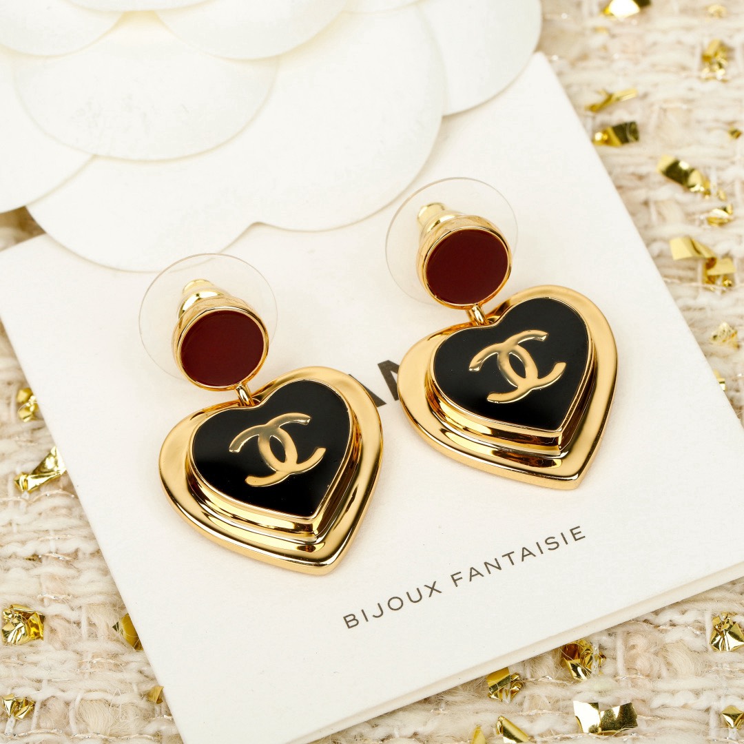 [TOP] CHANEL Earrings - Gold