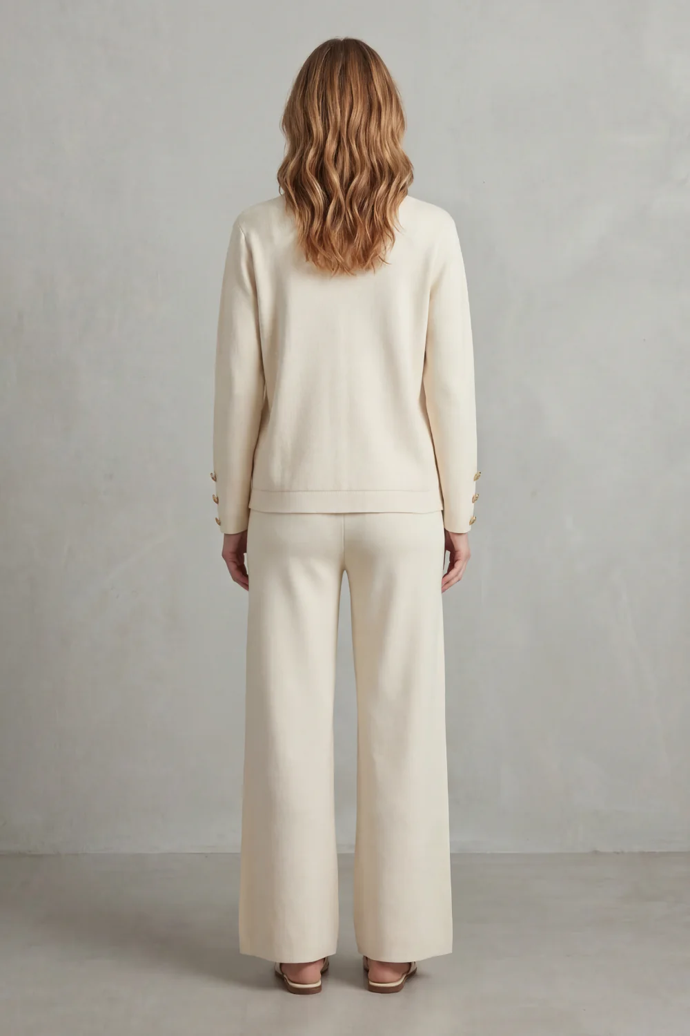 Livia – Gold button detail – Buttoned lounge set