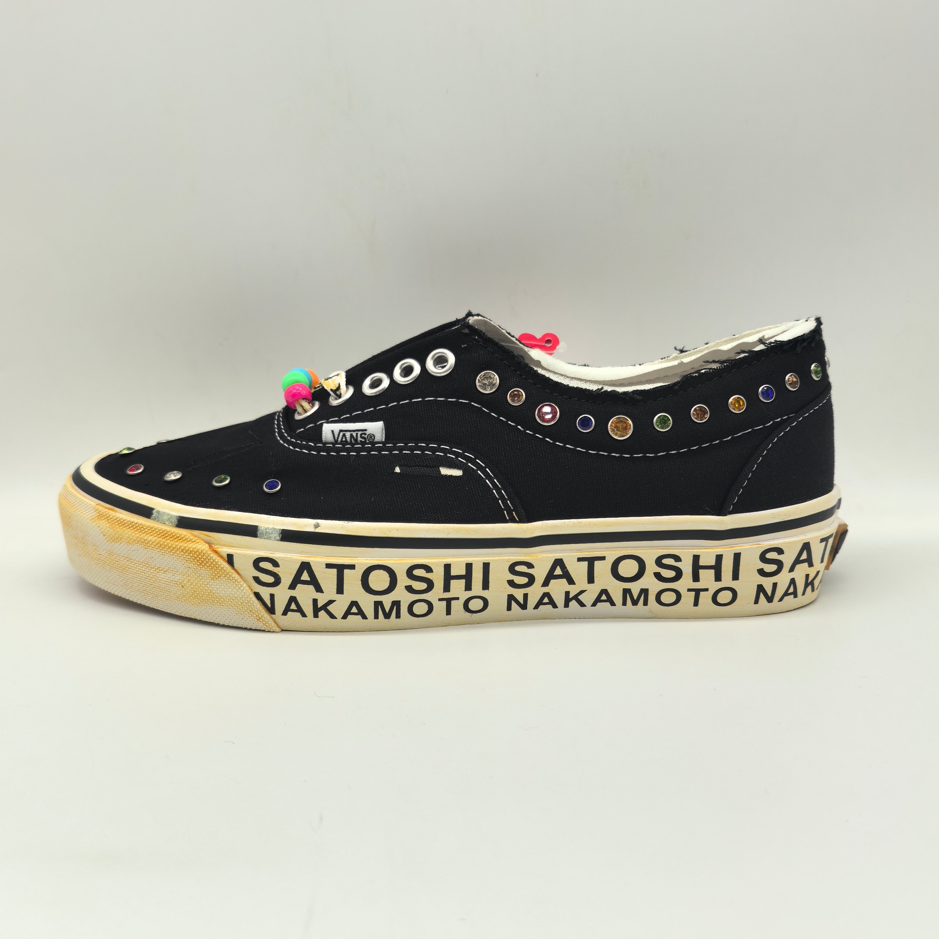Designer Shoes Vans × Satoshi Nakamoto Era 95 Lucky Charms Joint Sneakers View 2 | Nigo Office