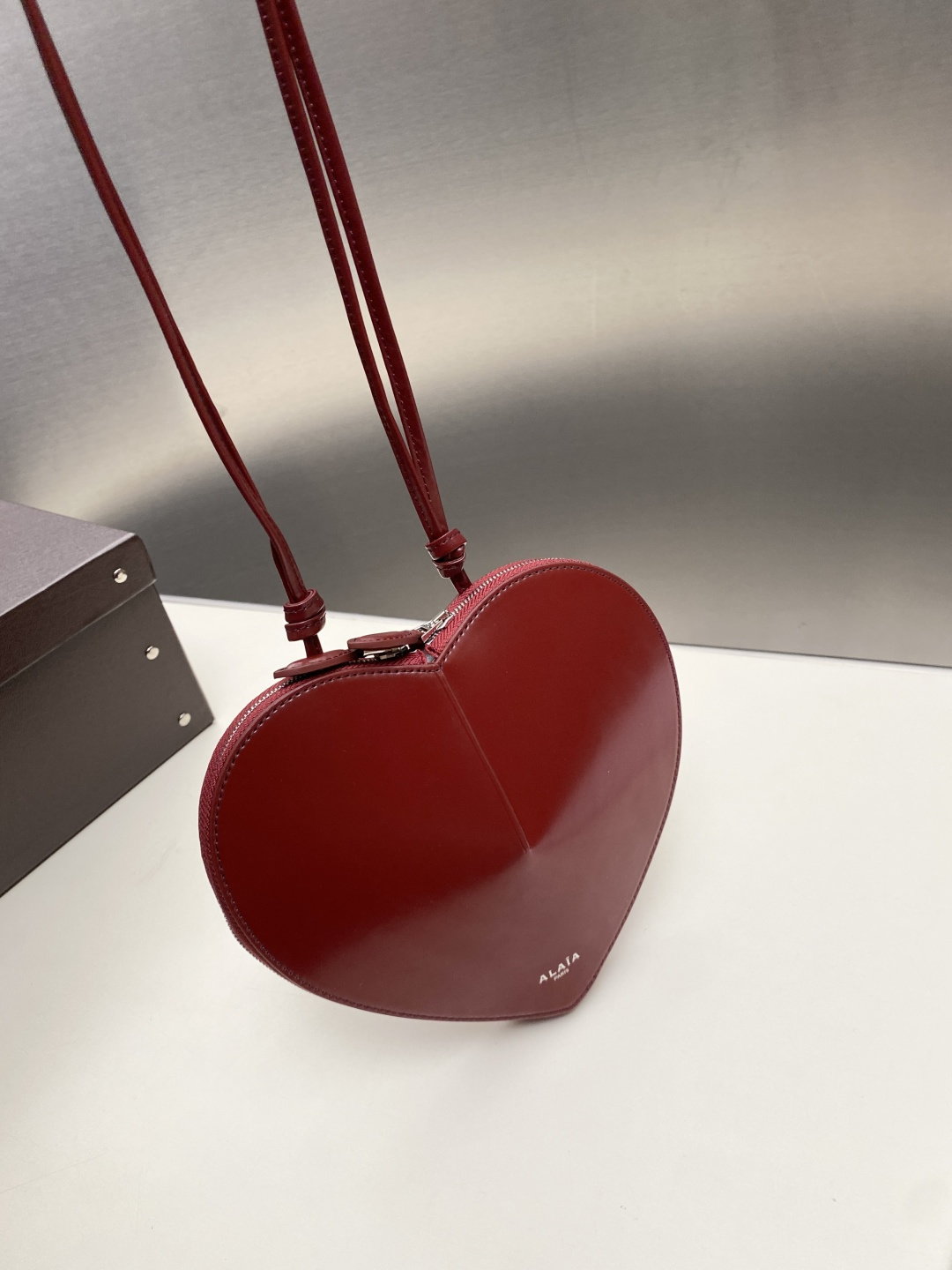 [TOP] ALAIA Le Coeur Bag 21-17-5 CM - Red - 711 Luxury