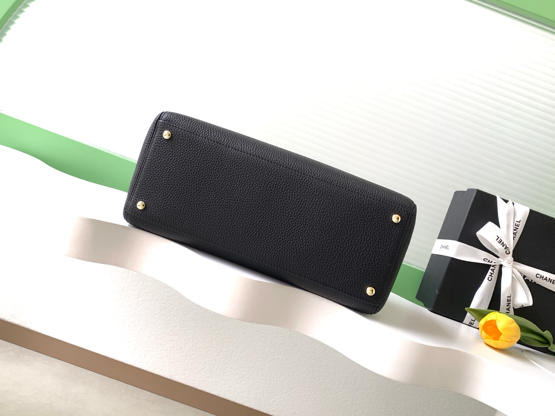 [TOP] CHANEL Cerf Tote Bag 24-36-14CM / 17.5-32-13CM - Black