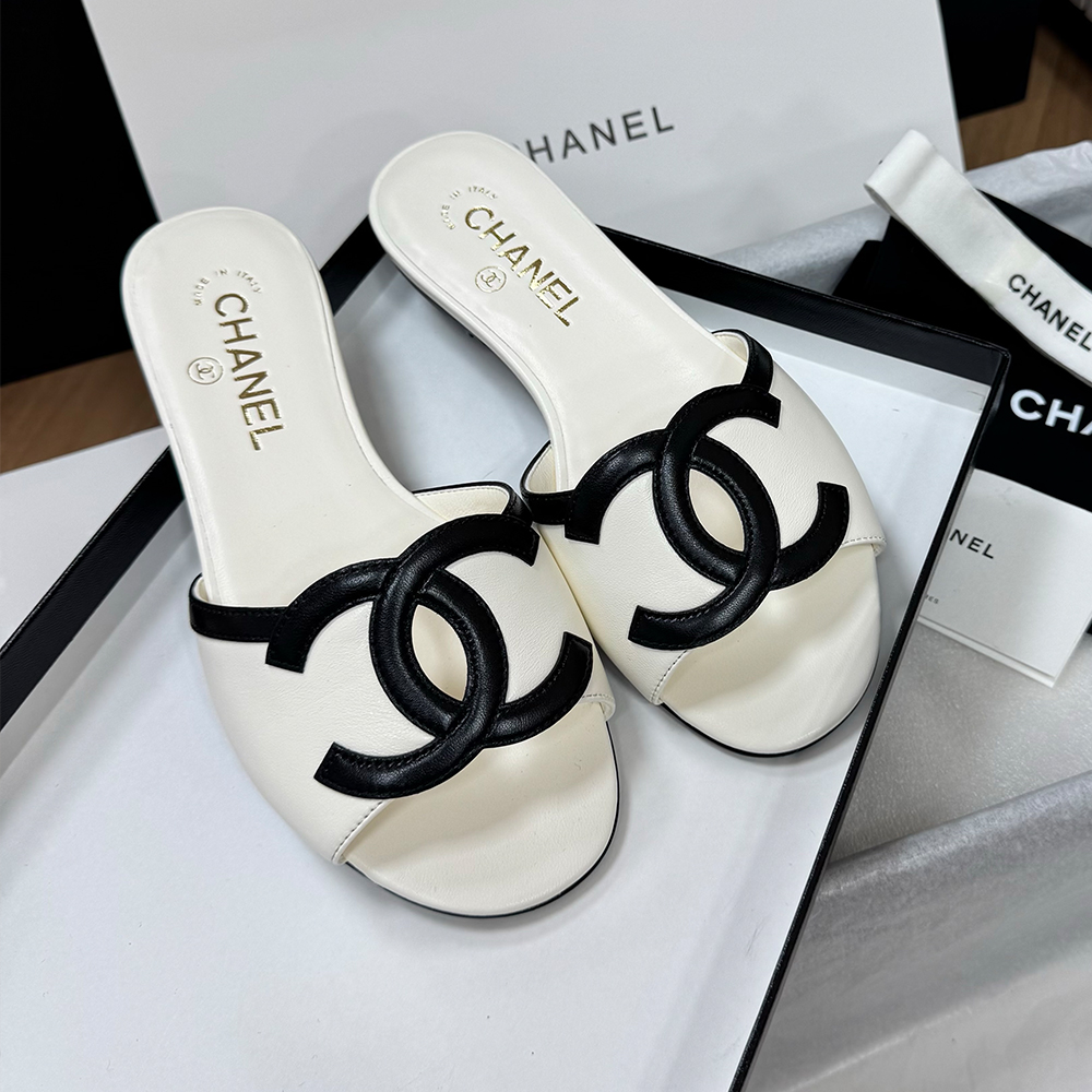 Chanel black Shoes CHANEL Mules Lambskin beige & black #389720 | Nigo Office