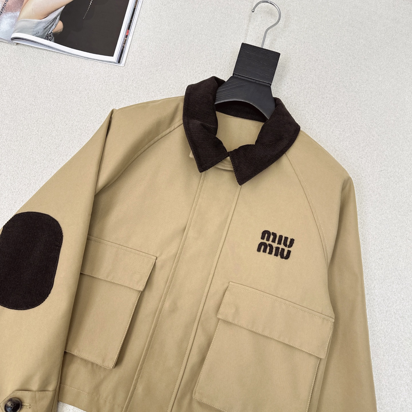 [TOP] Miu Miu Trench Coat - Khaki