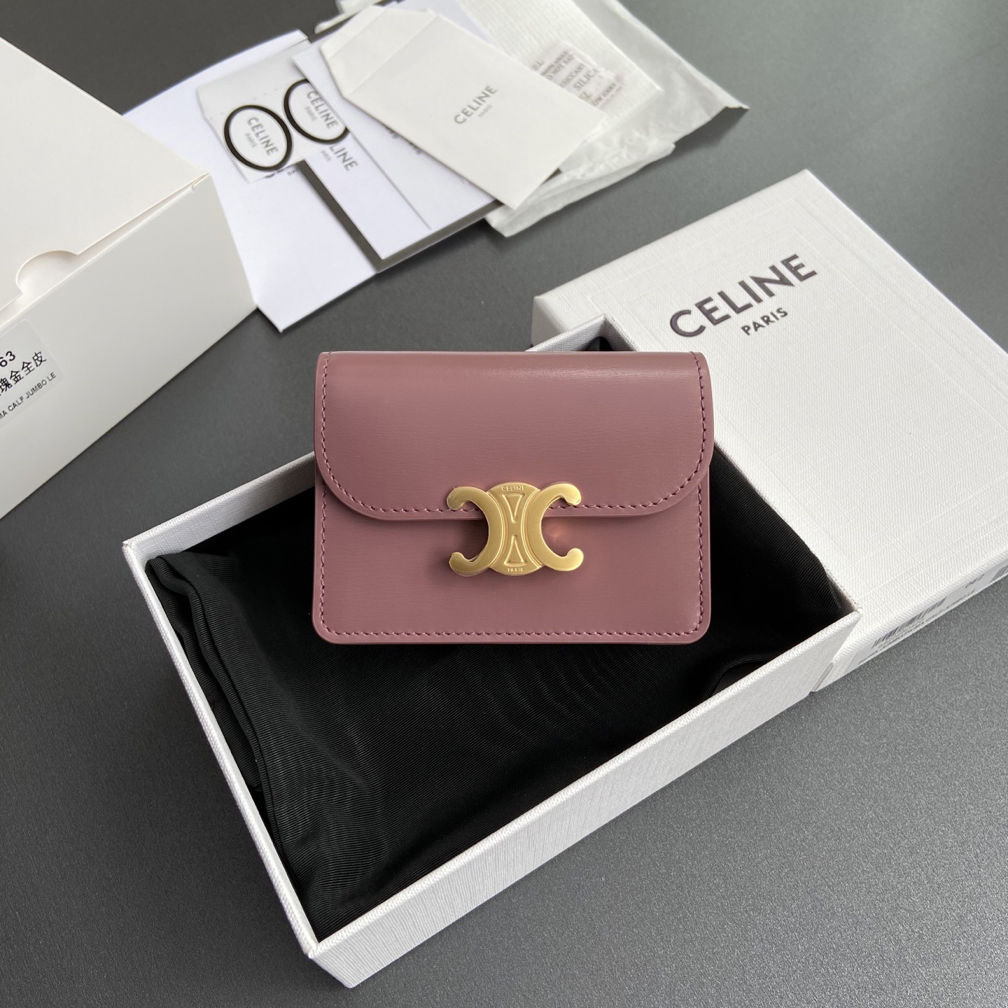 [TOP] CELINE Triomphe Shiny Cowhide Leather Short Wallet 10.5x9x3cm - Pink - 711 Luxury