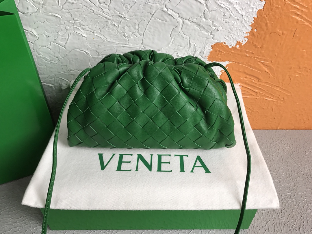 [TOP] Bottega Veneta BV The Pouch Bag 22x13x7cm - Green - 711 Luxury