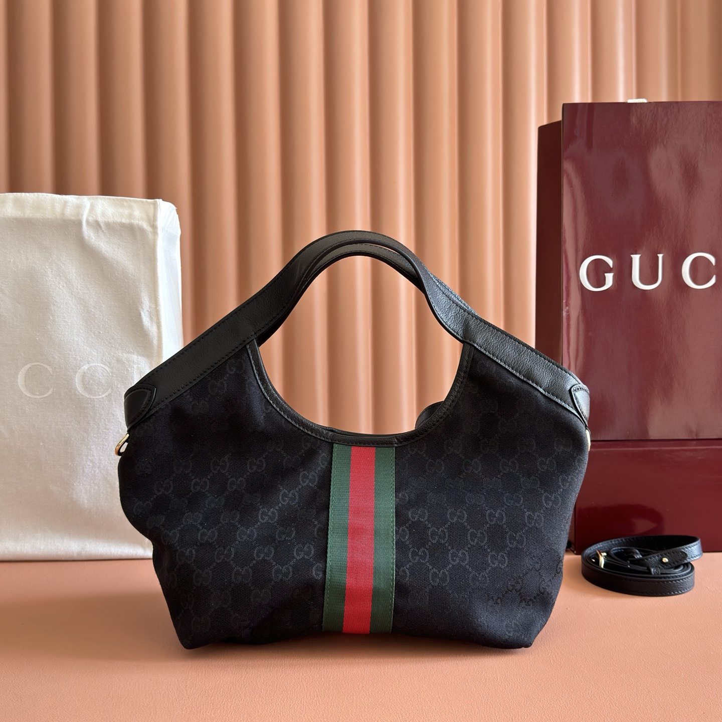 [TOP] GUCCI Giglio Tote Bag 25x20x15cm - Black