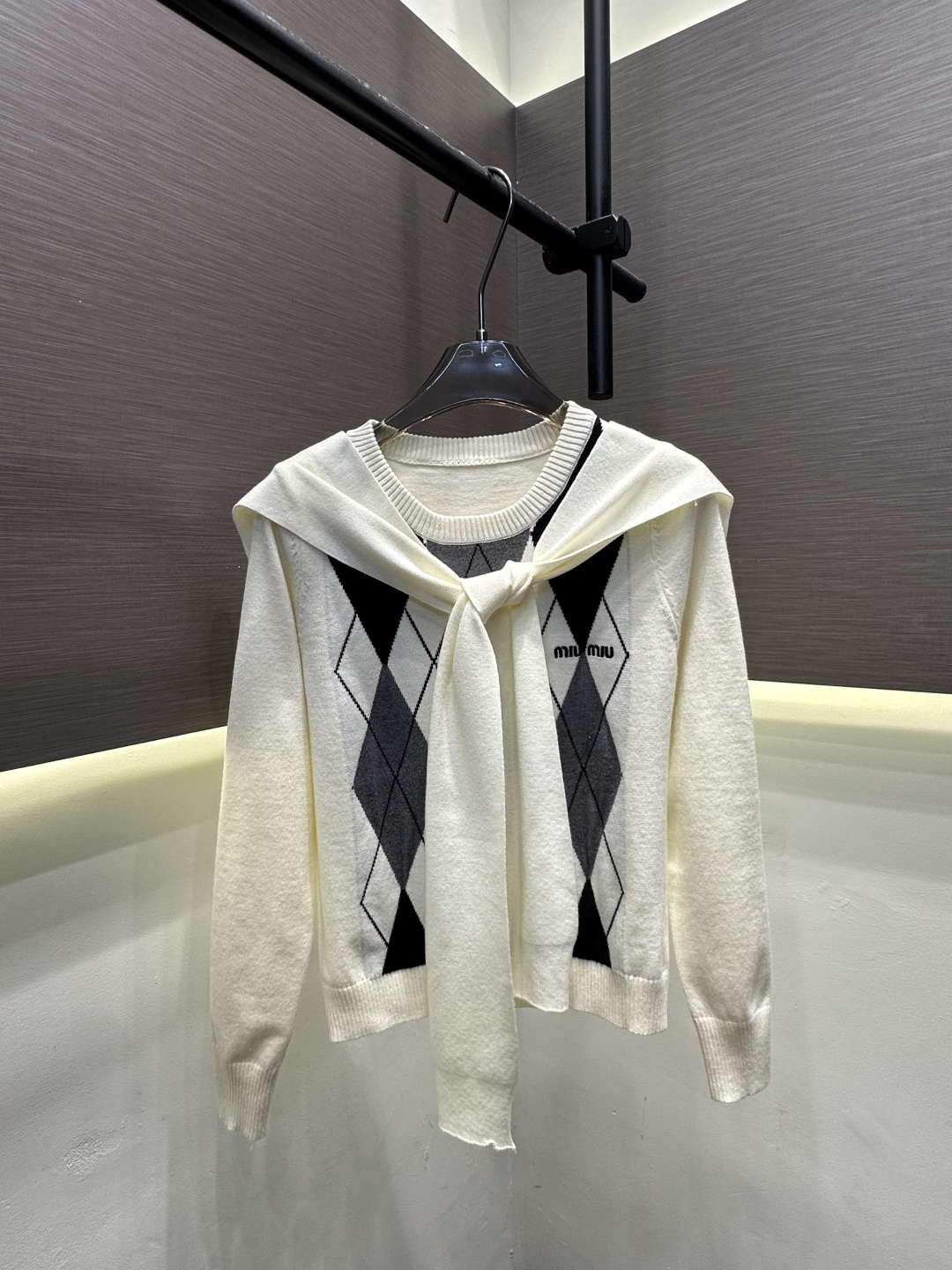 [TOP] Miu Miu Knitted Long-sleeved Shirt - 2 Colors - 711 Luxury