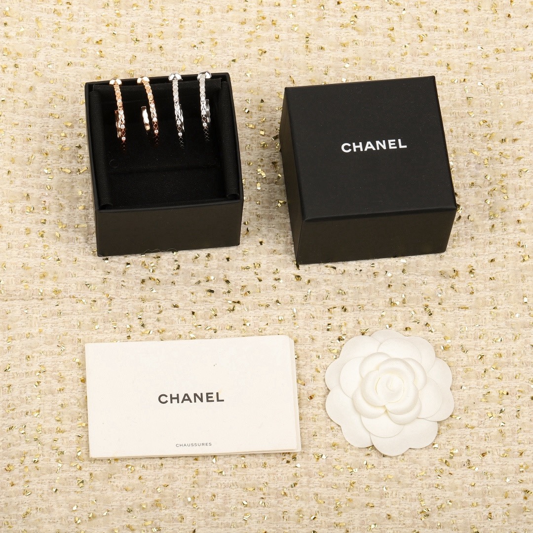 [TOP] CHANEL Earrings - 2 Color