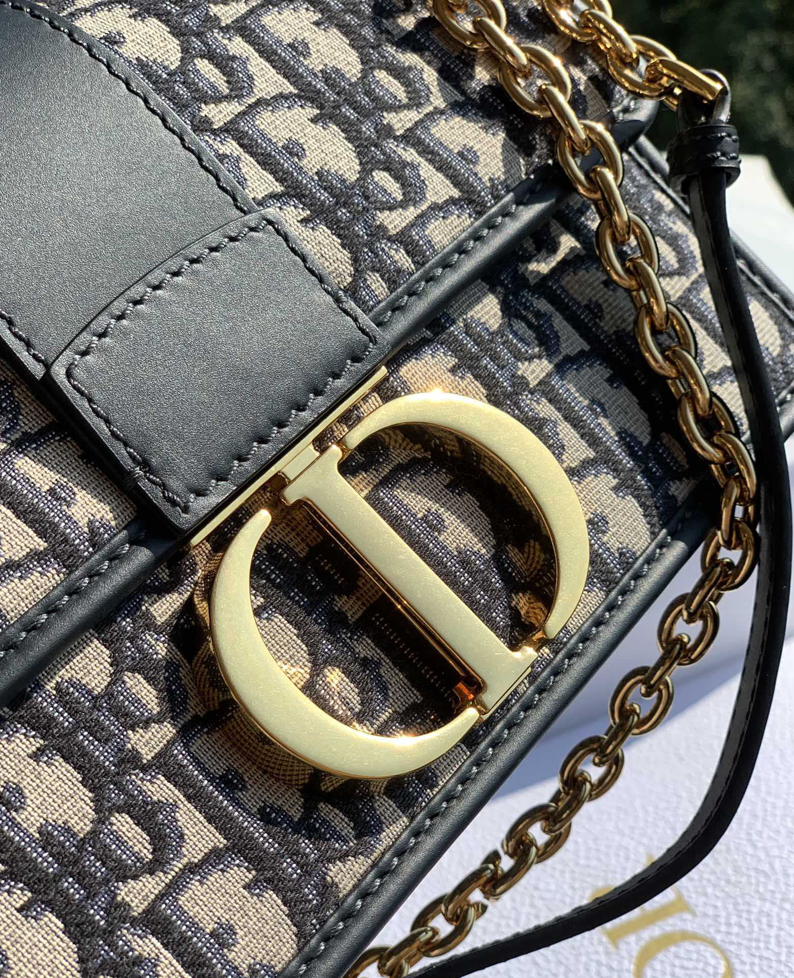 [TOP] Christian Dior Montaigne Bag with Chain 25x16.5x8cm - Navy Blue