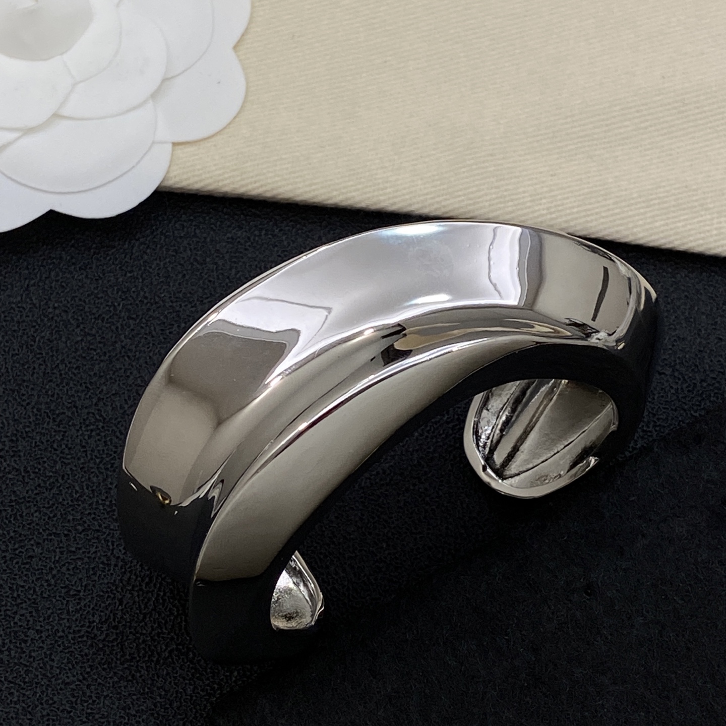 [TOP] Yves Saint Laurent YSL Bracelet - 2 Color - 711 Luxury