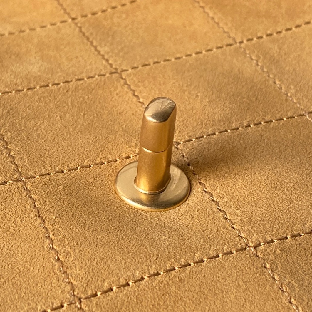 [TOP] CHANEL Suede Messenger Bag 24×30×8cm - Brown