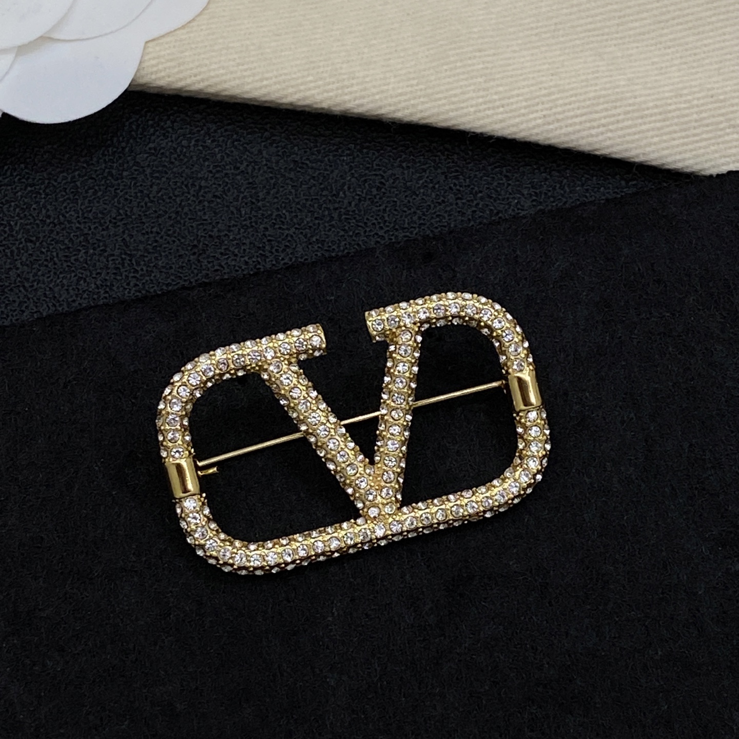 [TOP] VALENTINO Brooch - Gold - 711 Luxury