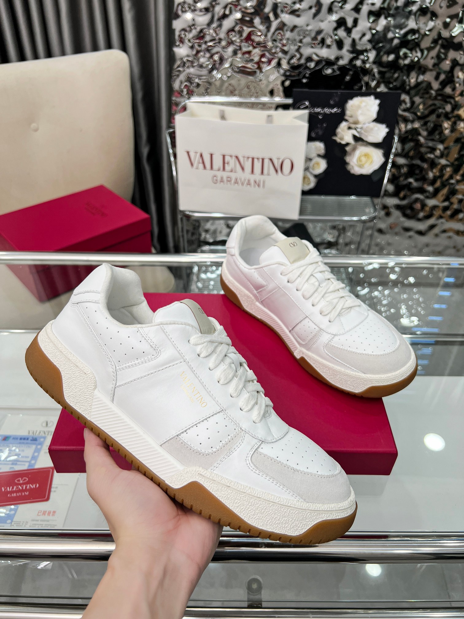 [TOP] VALENTINO Casual Shoes - White - 711 Luxury