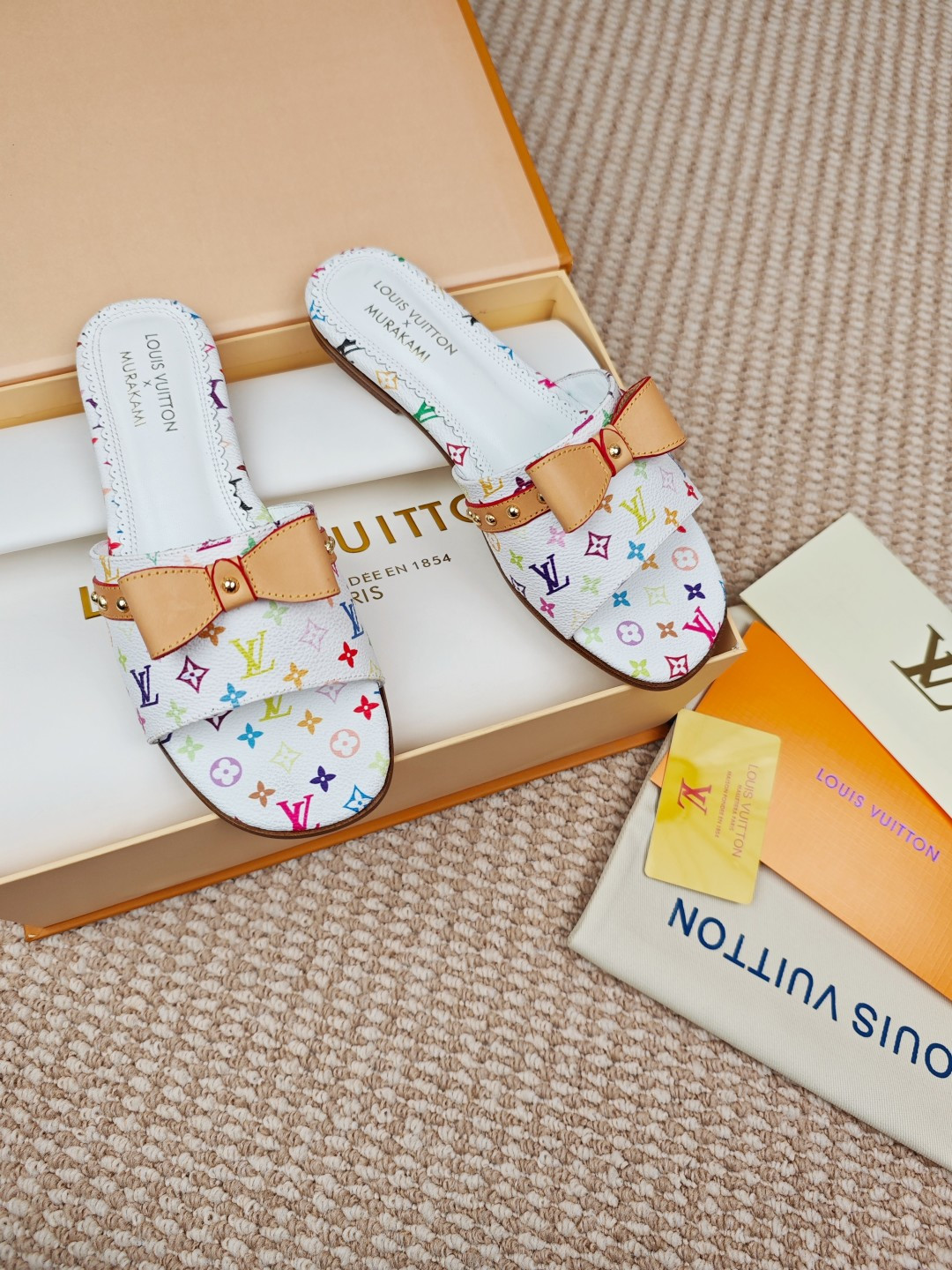[TOP] Louis Vuitton LV LV X TM 6AM Slippers - White - 711 Luxury