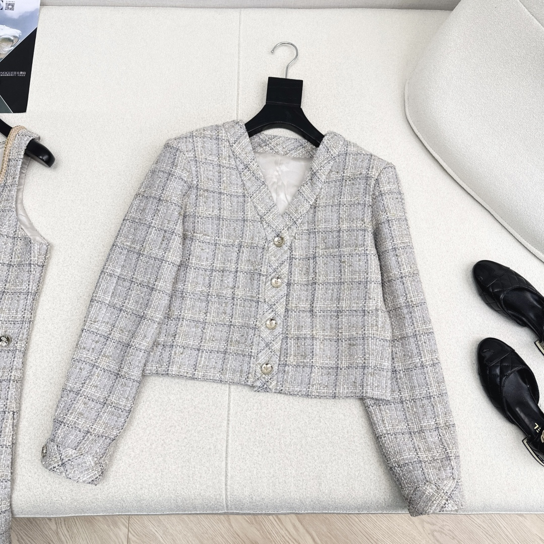[TOP] CHANEL  Short Woven Jacket - Grey