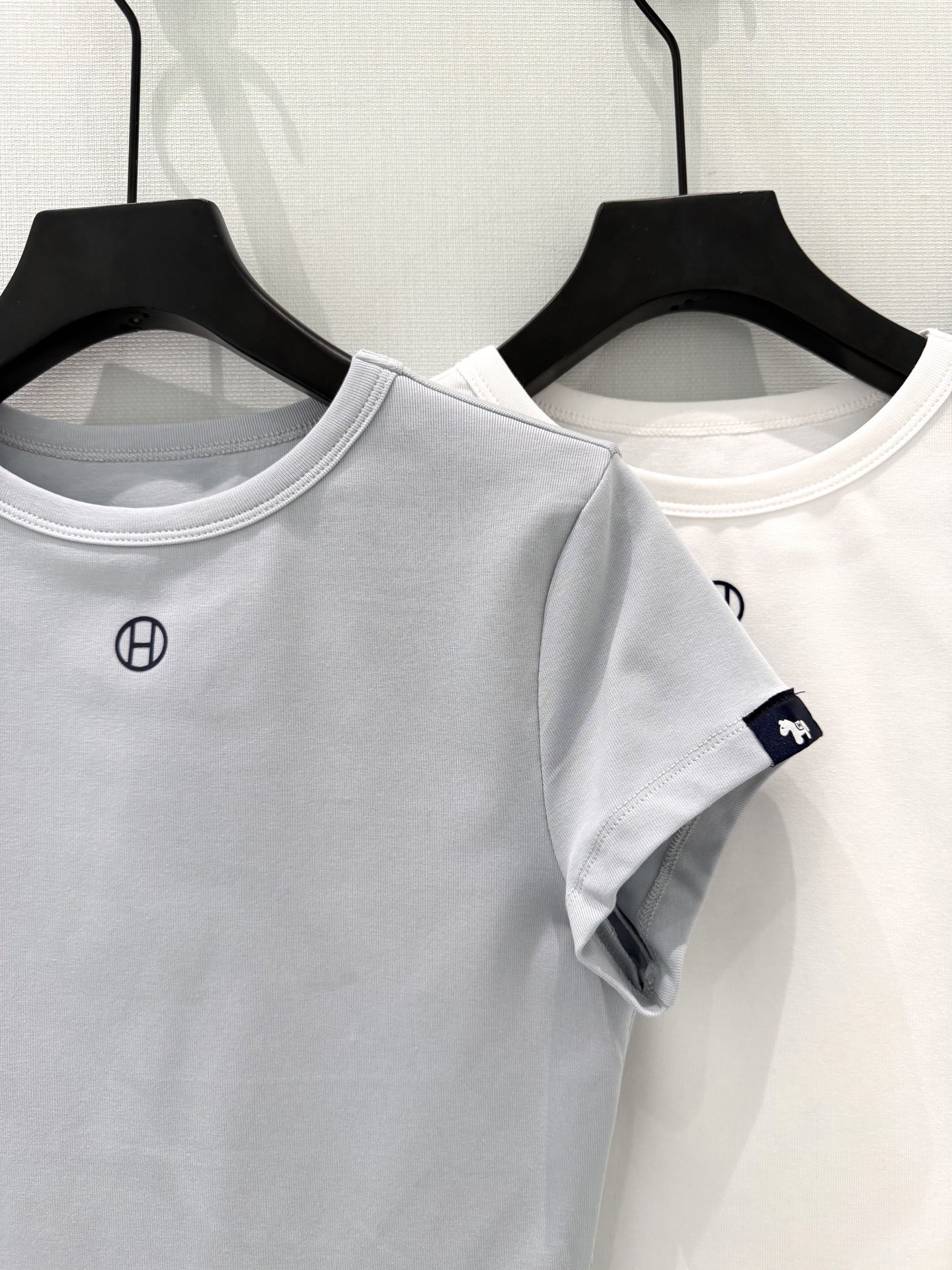 [TOP] HERMES Short-Sleeve T-Shirt - 3 Colors