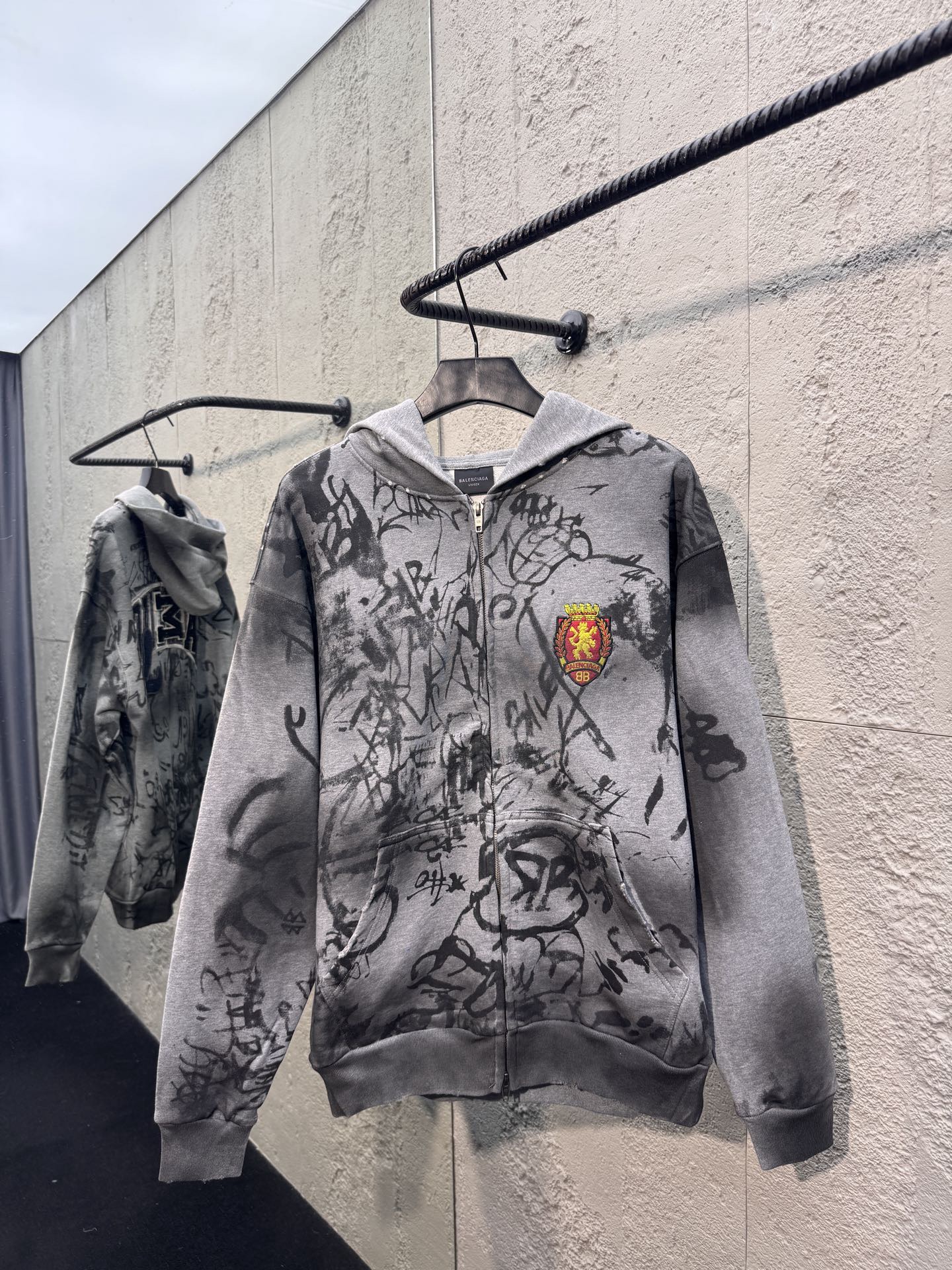 [TOP] BALENCIAGA Balenciaga x Manchester United Zip-Up Hoodie - 3 Colour - 711 Luxury