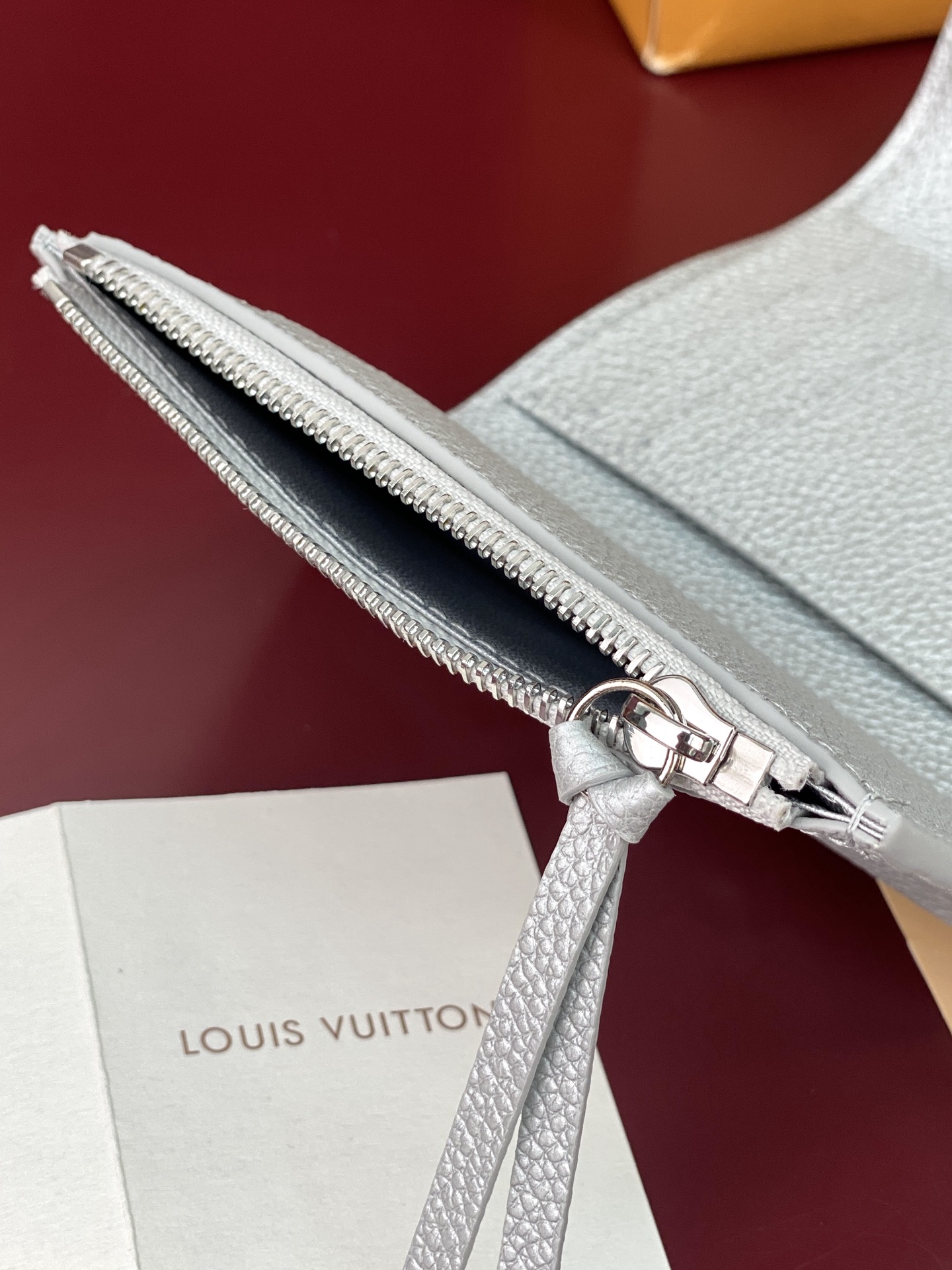 [TOP] Louis Vuitton LV Monogram Empreinte Wallet 12x9.5x2.5cm - Pearl Silver