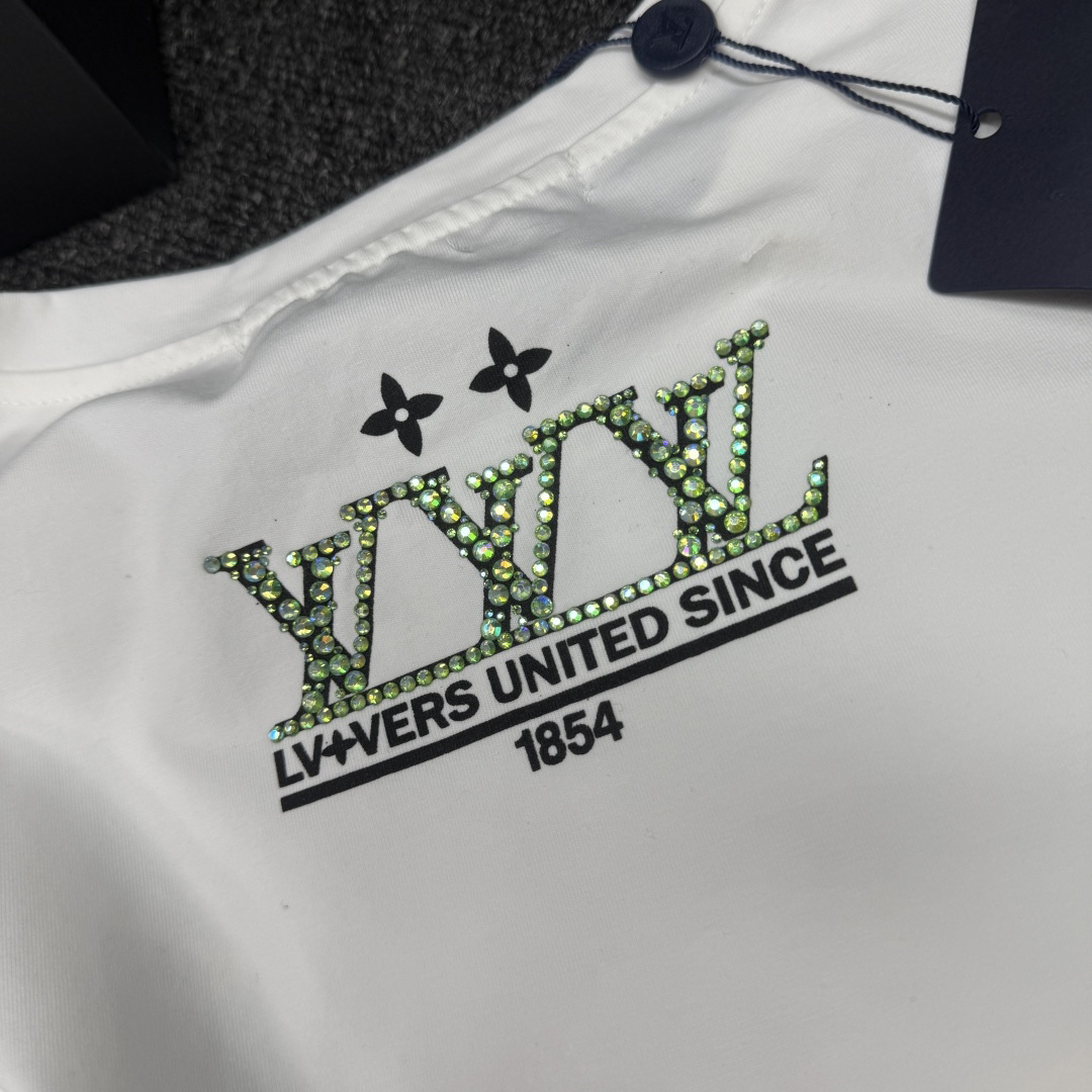 [TOP] Louis Vuitton LV T-shirt - White