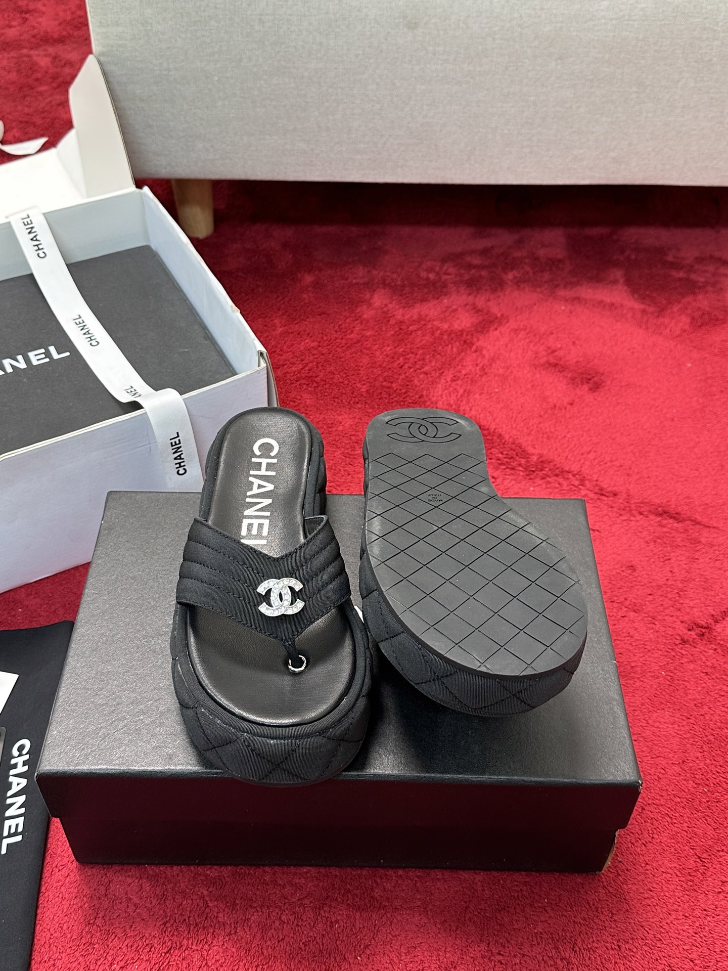 [TOP] CHANEL Sandals - Black