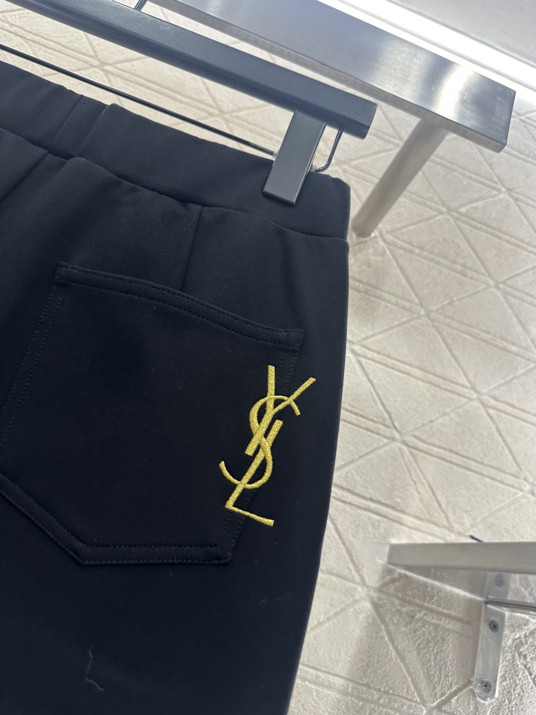 [TOP] CHANEL Flared Retro Stretch Pants - Black