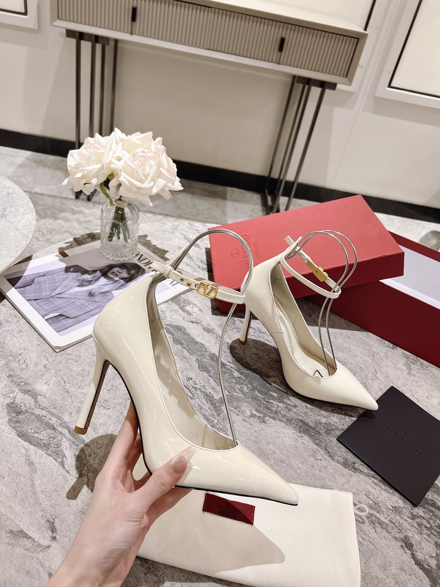 [TOP] VALENTINO High-heeled Shoes  - White - 711 Luxury